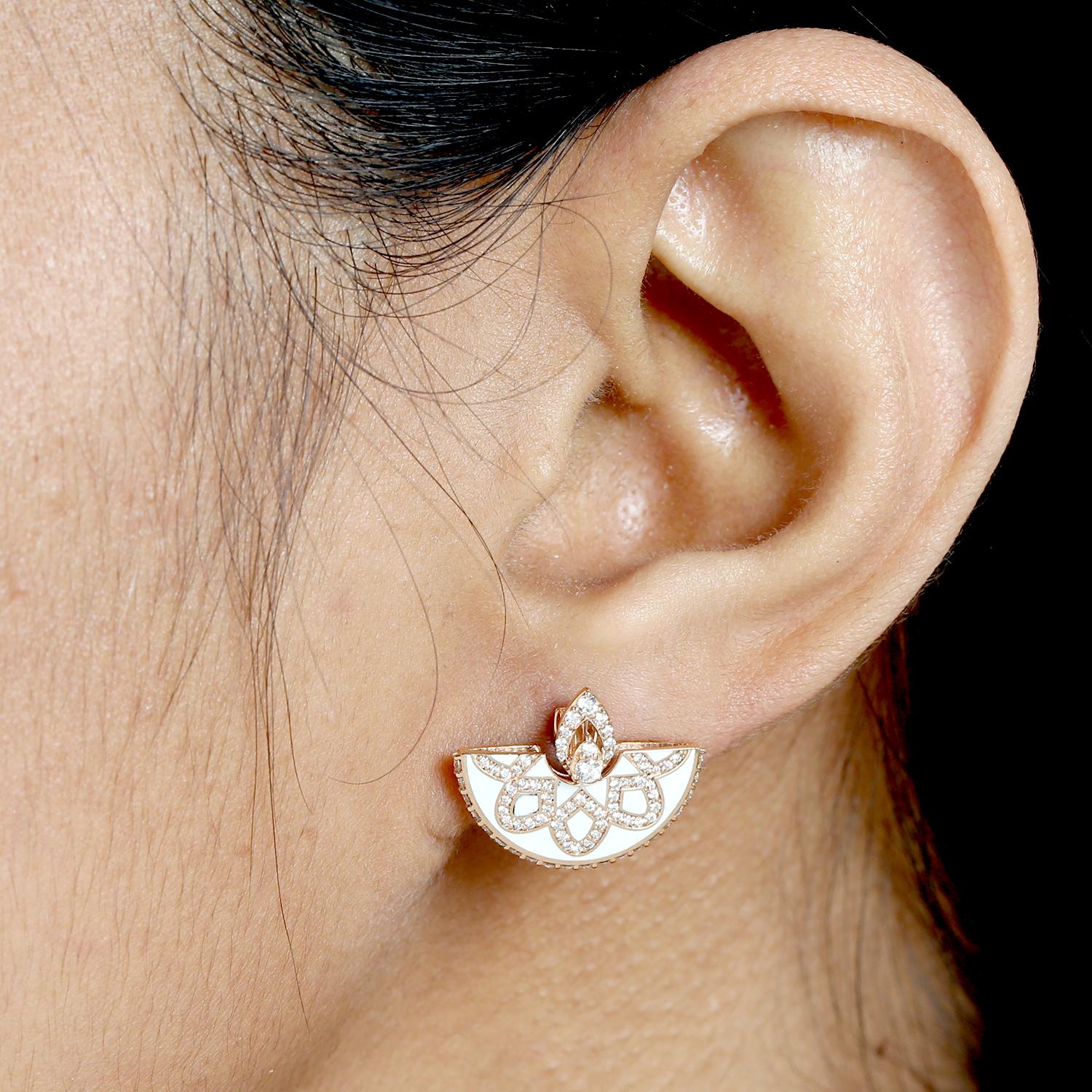 Artisan Boucle d'oreille en or rose 18 carats en forme d'éventail avec incrustation de céramique et diamants VS en vente