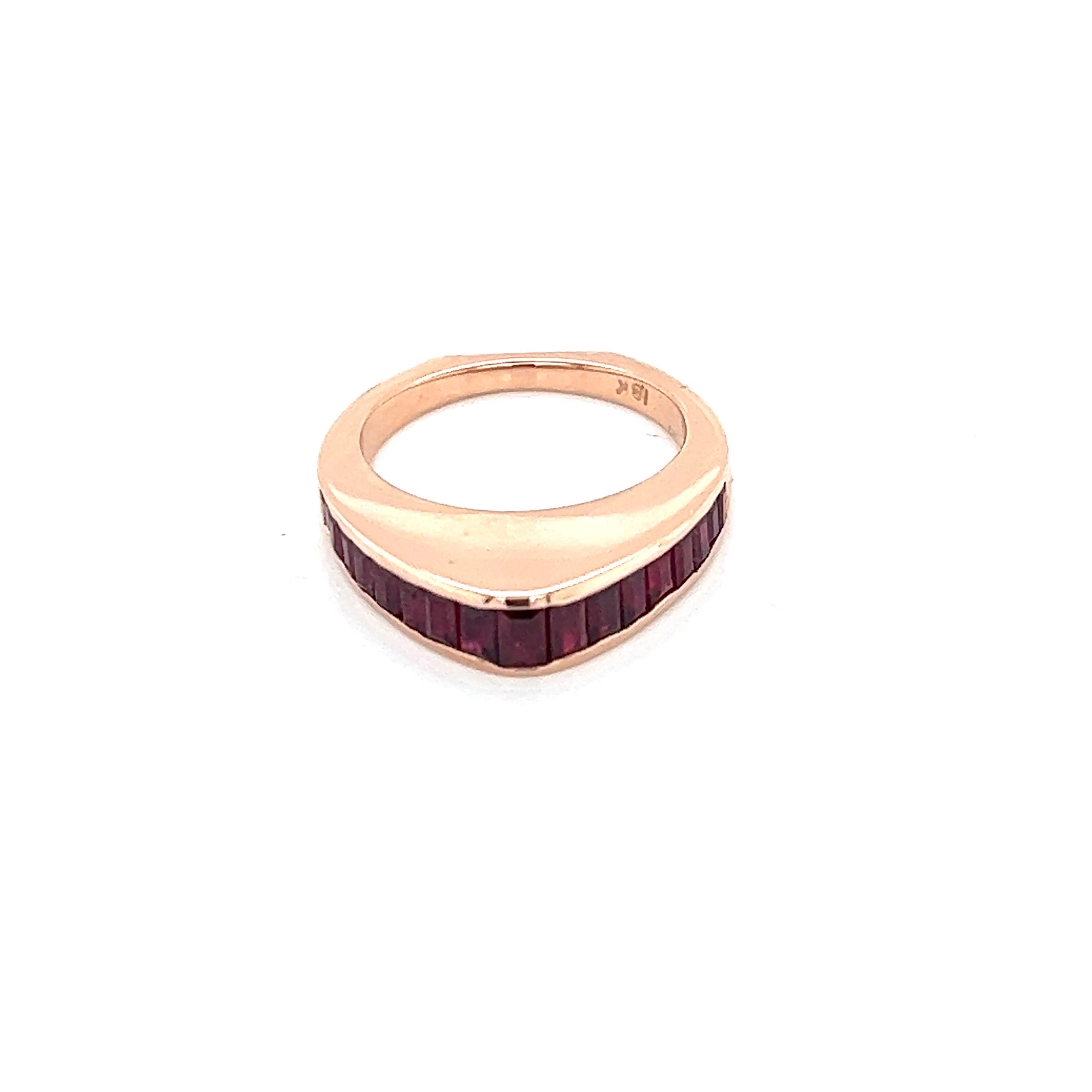 Women's or Men's 18k Rose Gold Egg Ring with Ruby Baguettes Approx. 1.7 tct For Sale