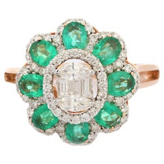 Anello Cocktail glamour in oro rosa massiccio 18 carati con diamanti e smeraldi