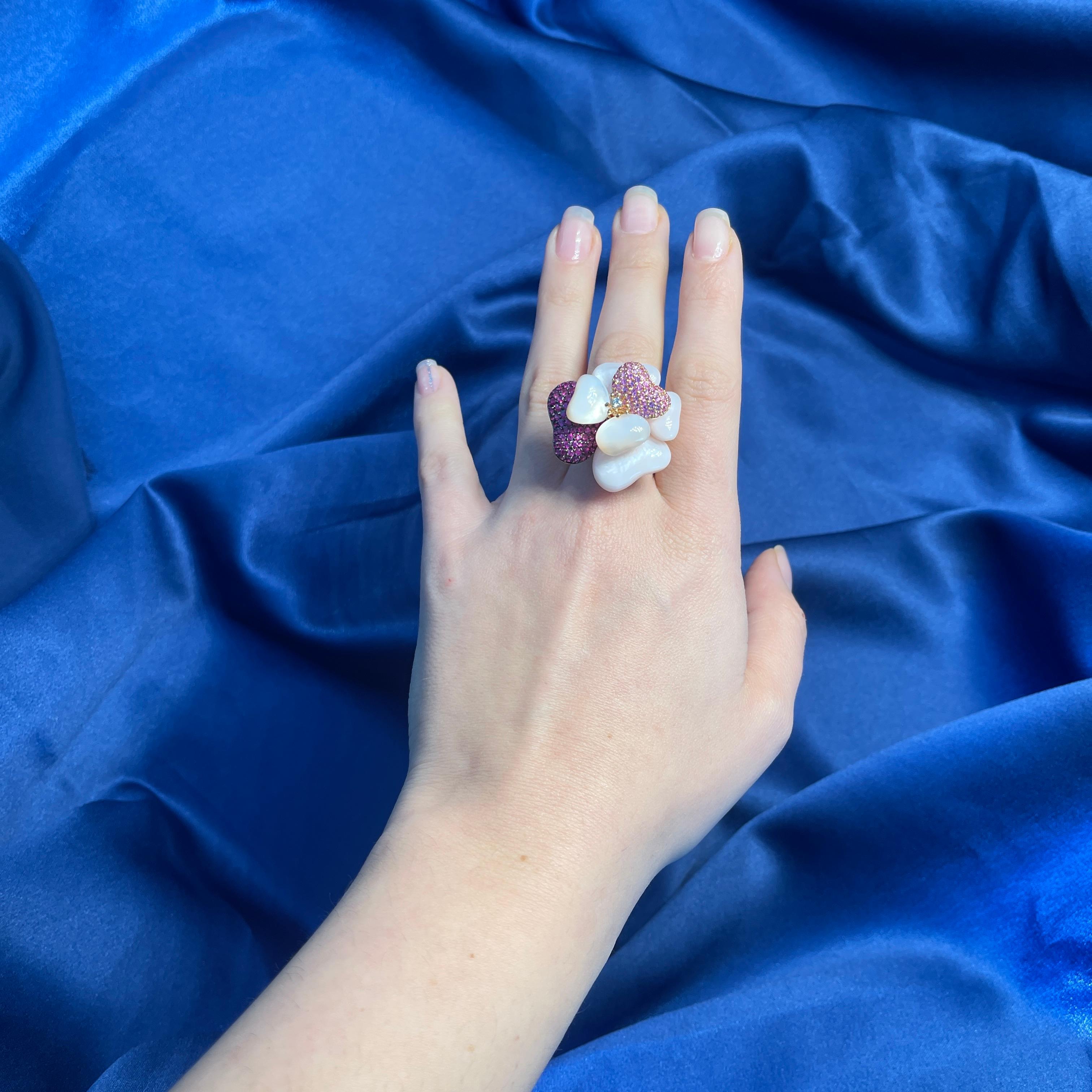 18K Rose Gold Flower Ring with Mother-of-Pearl, Rubies, and Sapphires For Sale 5
