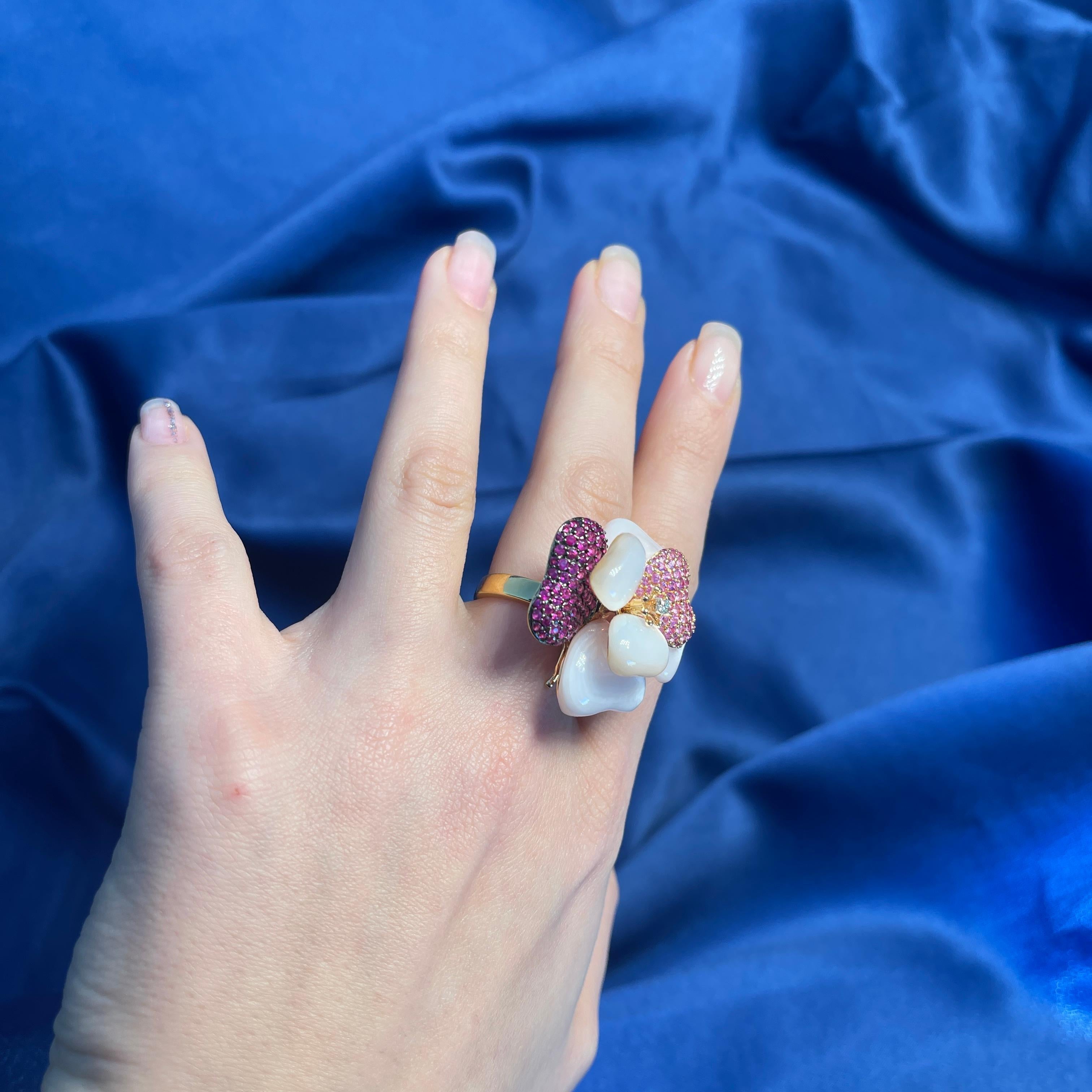 18K Rose Gold Flower Ring with Mother-of-Pearl, Rubies, and Sapphires For Sale 8