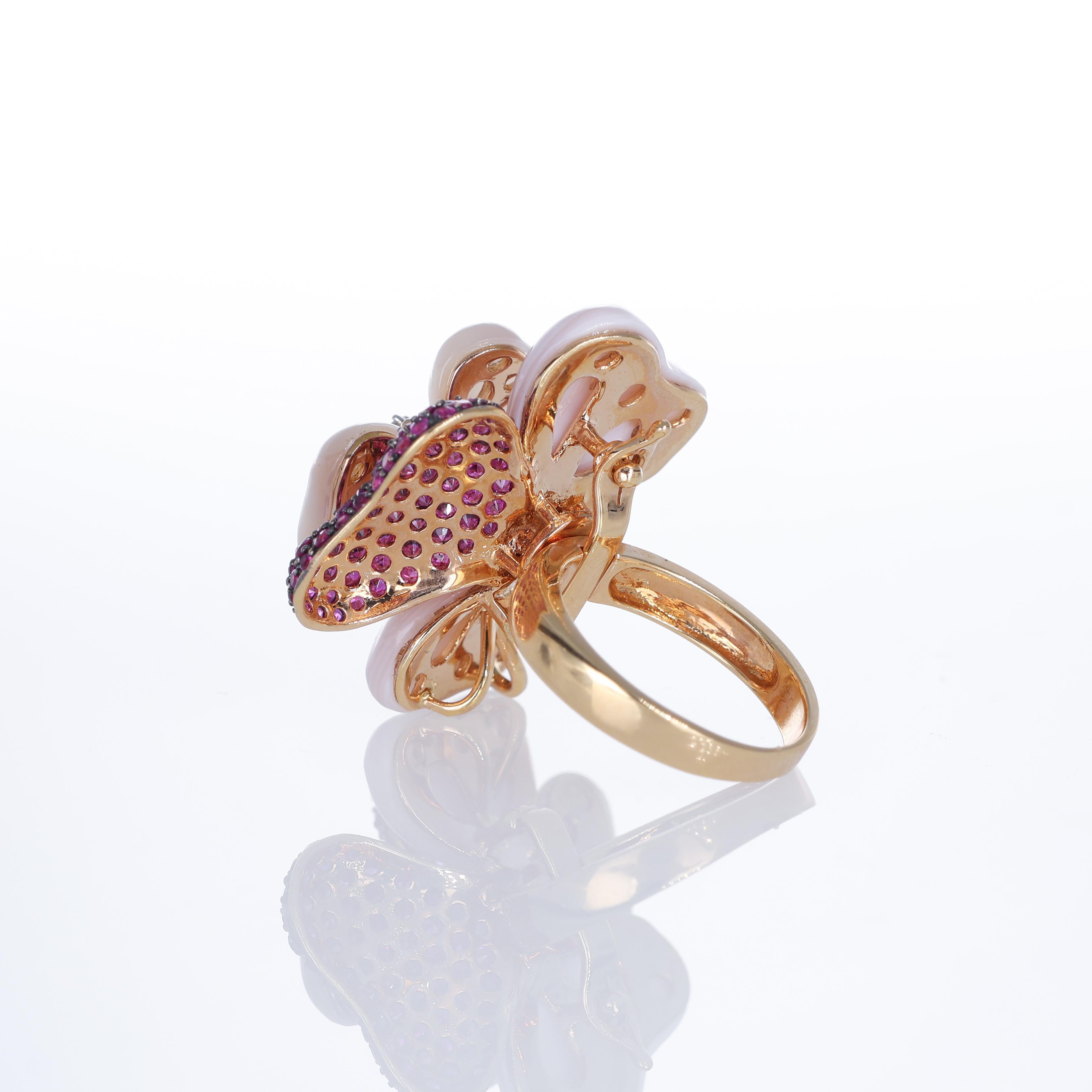 18K Rose Gold Flower Ring with Mother-of-Pearl, Rubies, and Sapphires For Sale 1
