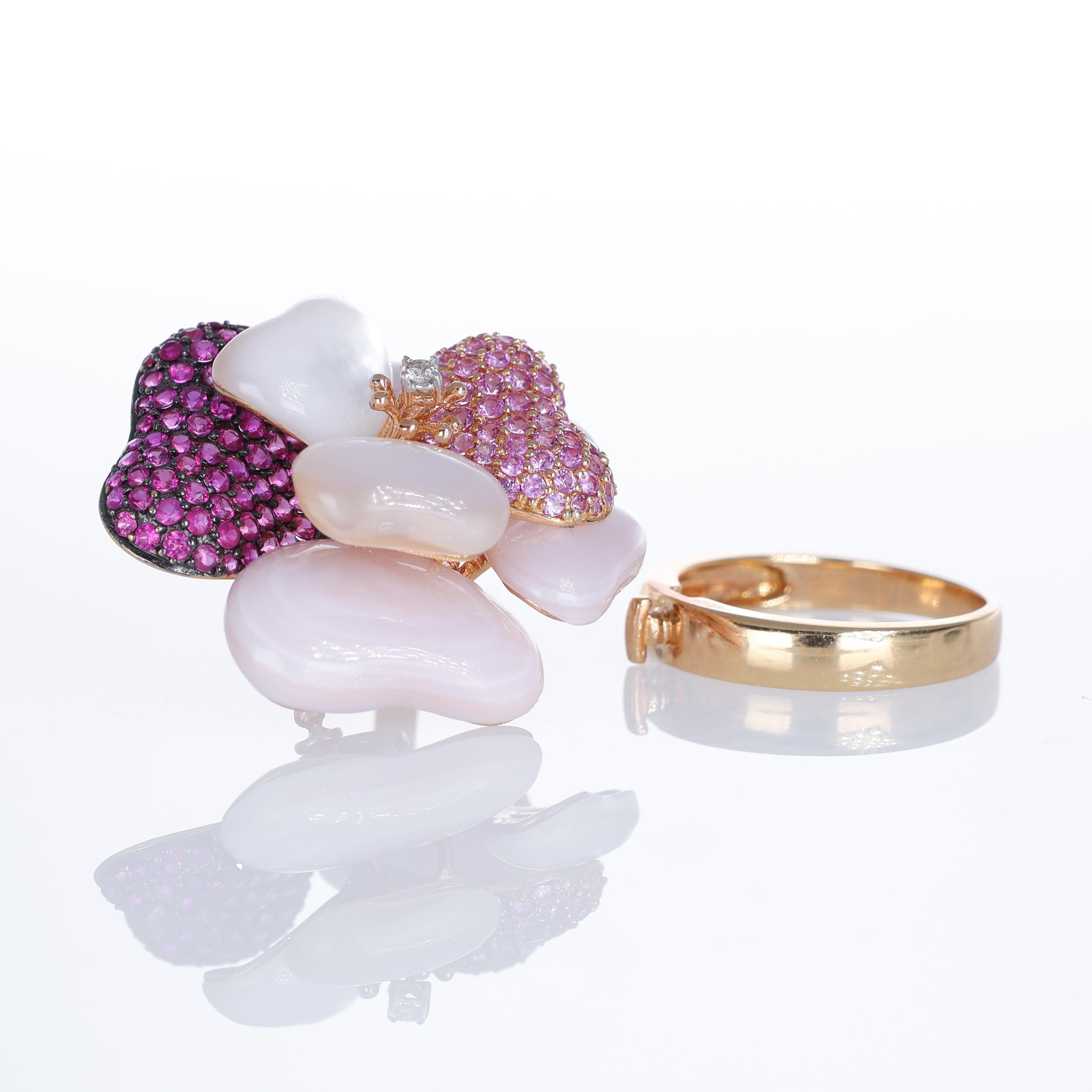 18K Rose Gold Flower Ring with Mother-of-Pearl, Rubies, and Sapphires For Sale 4