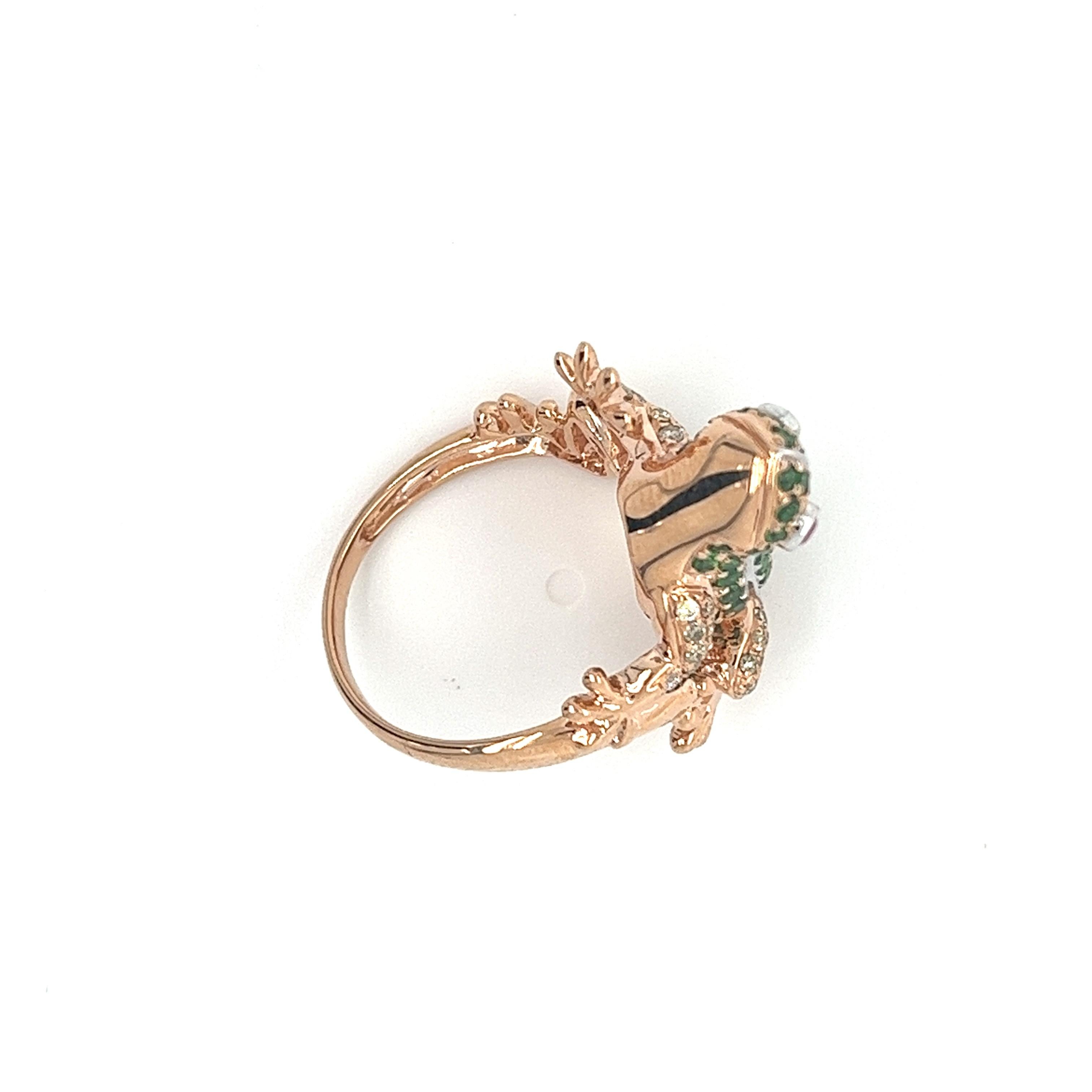 18K Rose Gold Diamond & Green Garnet Frog Ring In New Condition For Sale In Hong Kong, HK