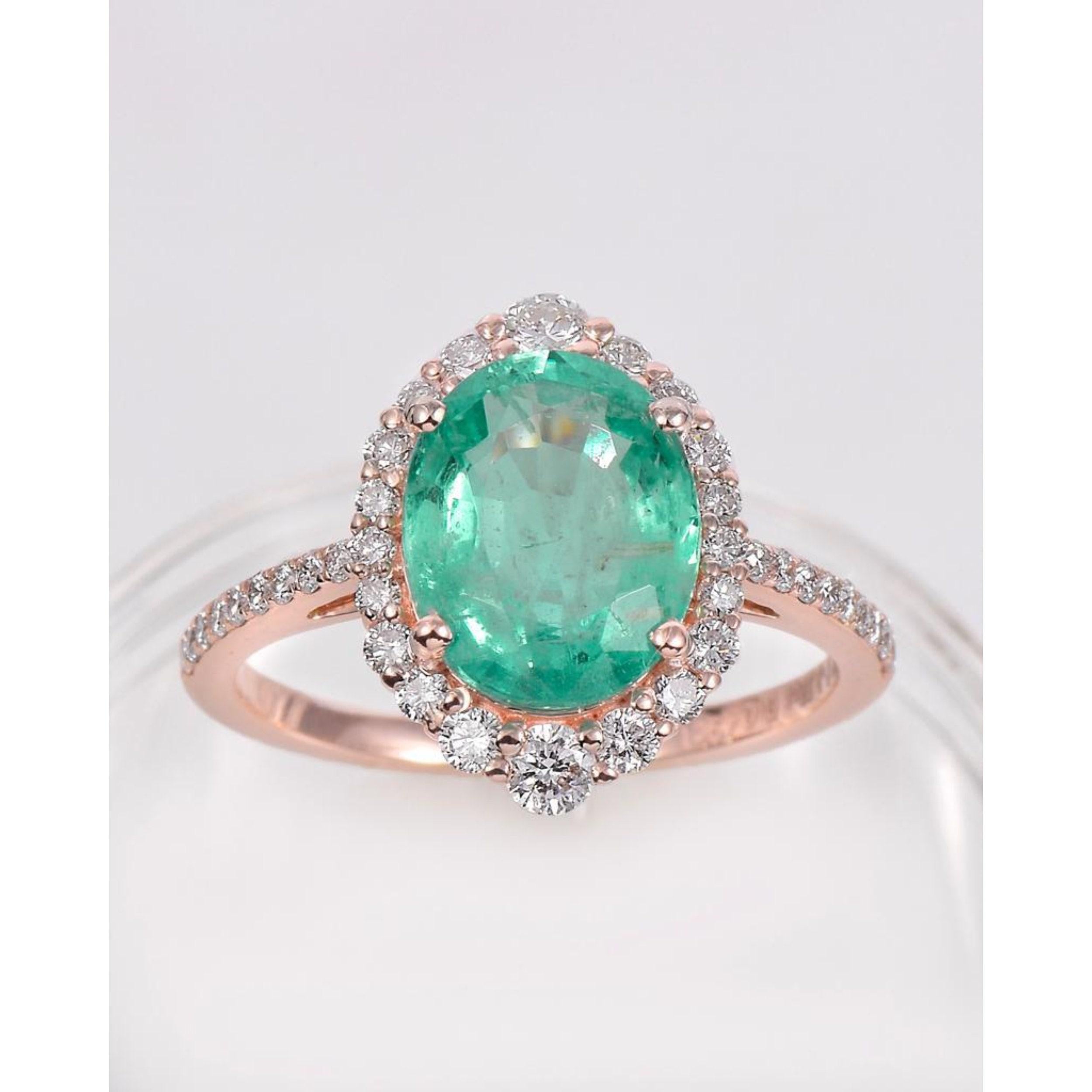 For Sale:  18K Gold 2 CT Natural Emerald and Diamond Antique Art Deco Style Engagement Ring 3