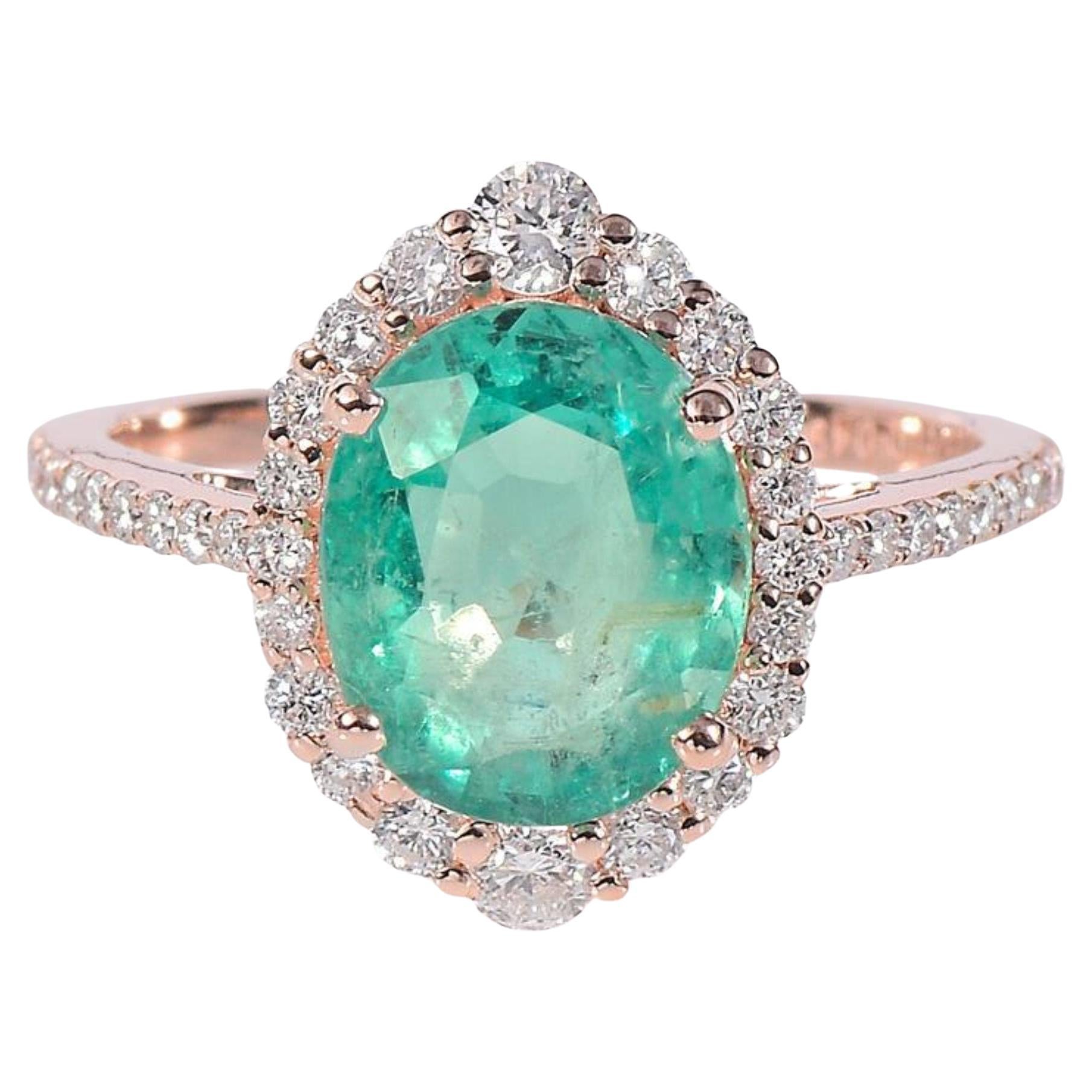 For Sale:  18K Gold 2 CT Natural Emerald and Diamond Antique Art Deco Style Engagement Ring