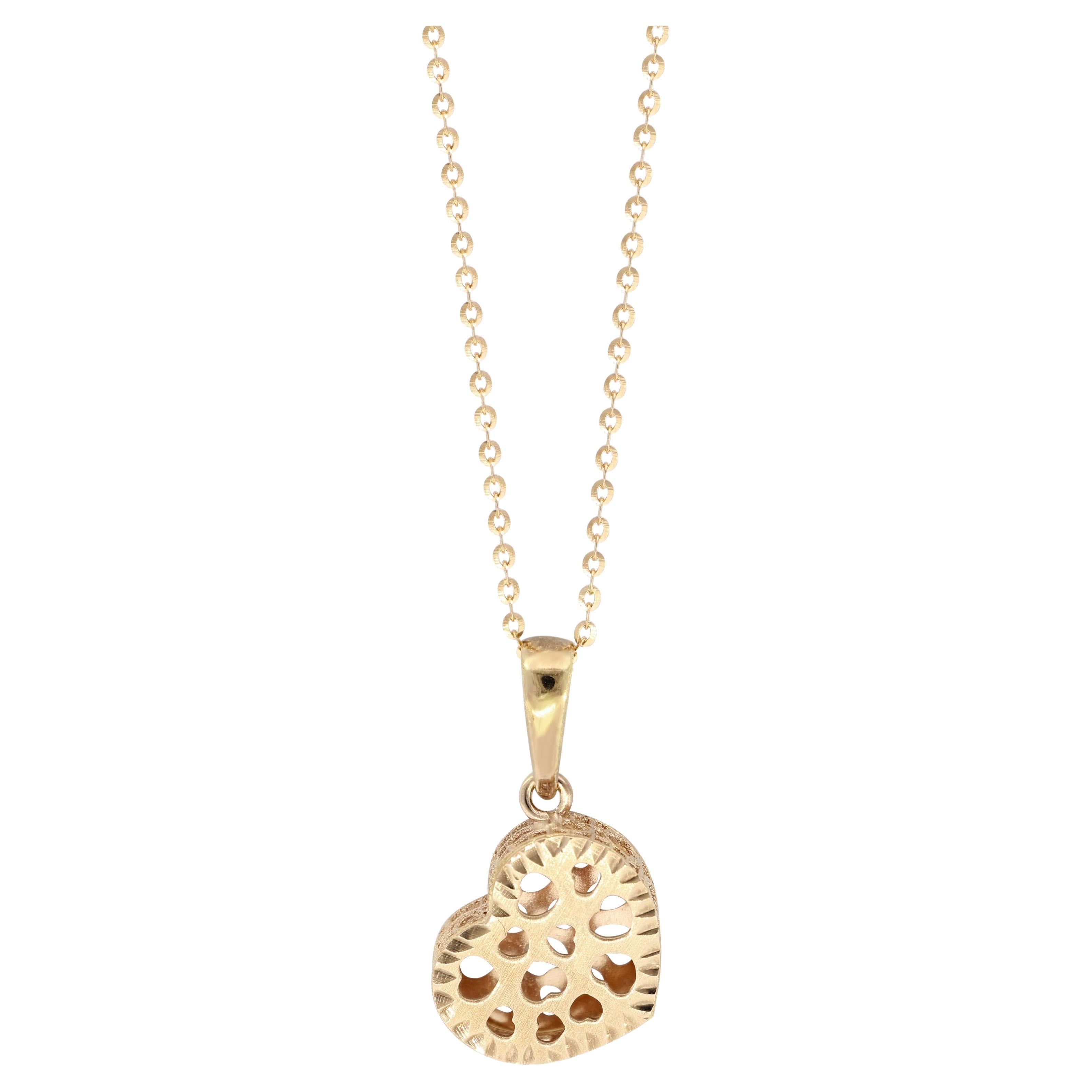 18k Rose Gold Heart Shape Pendant Necklace For Sale