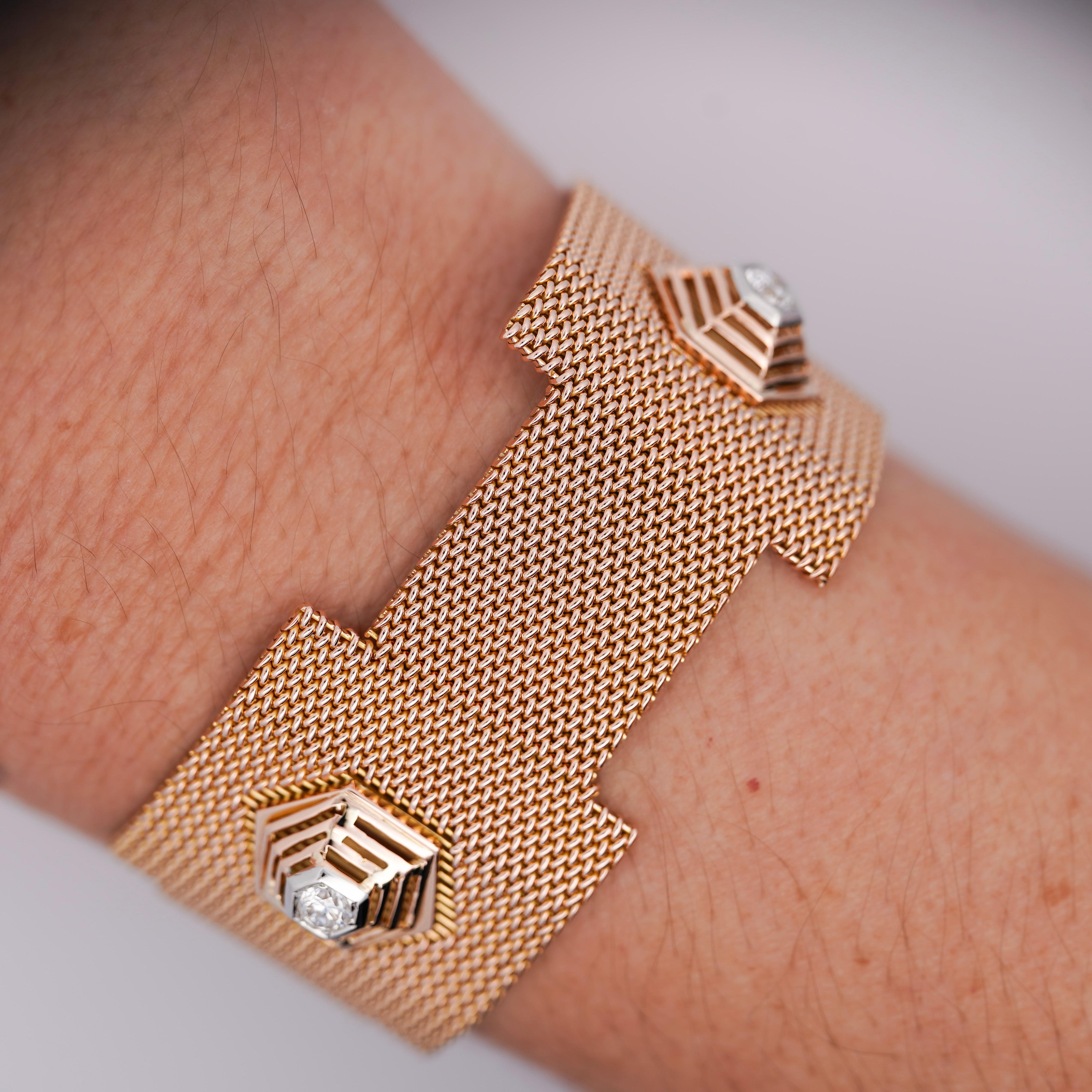 Modern 18K Rose Gold Hexagonal Shape Mesh Finish Ring, Bracelet, Pendant Set For Sale