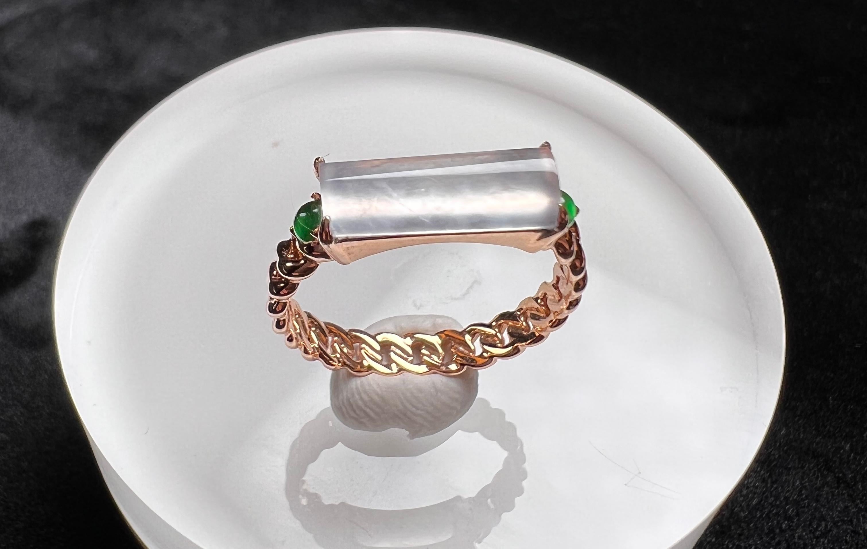 18K Rose Gold Icy Jadeite Green Jadeite Horizontal Bar Ring, Cocktail Ring

Total weight (approx.): 2.8g
Centre setting measurement (approx.): 12.9*5mm

This ring is resizable.
Get in touch with us to know more details and your shipping