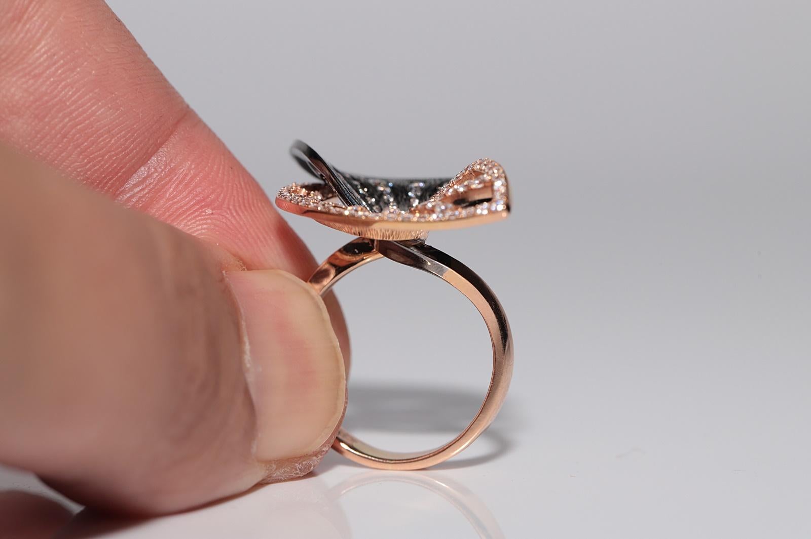 Bague solide en or rose 18 carats décorée de diamants naturels de style feuille en vente 6