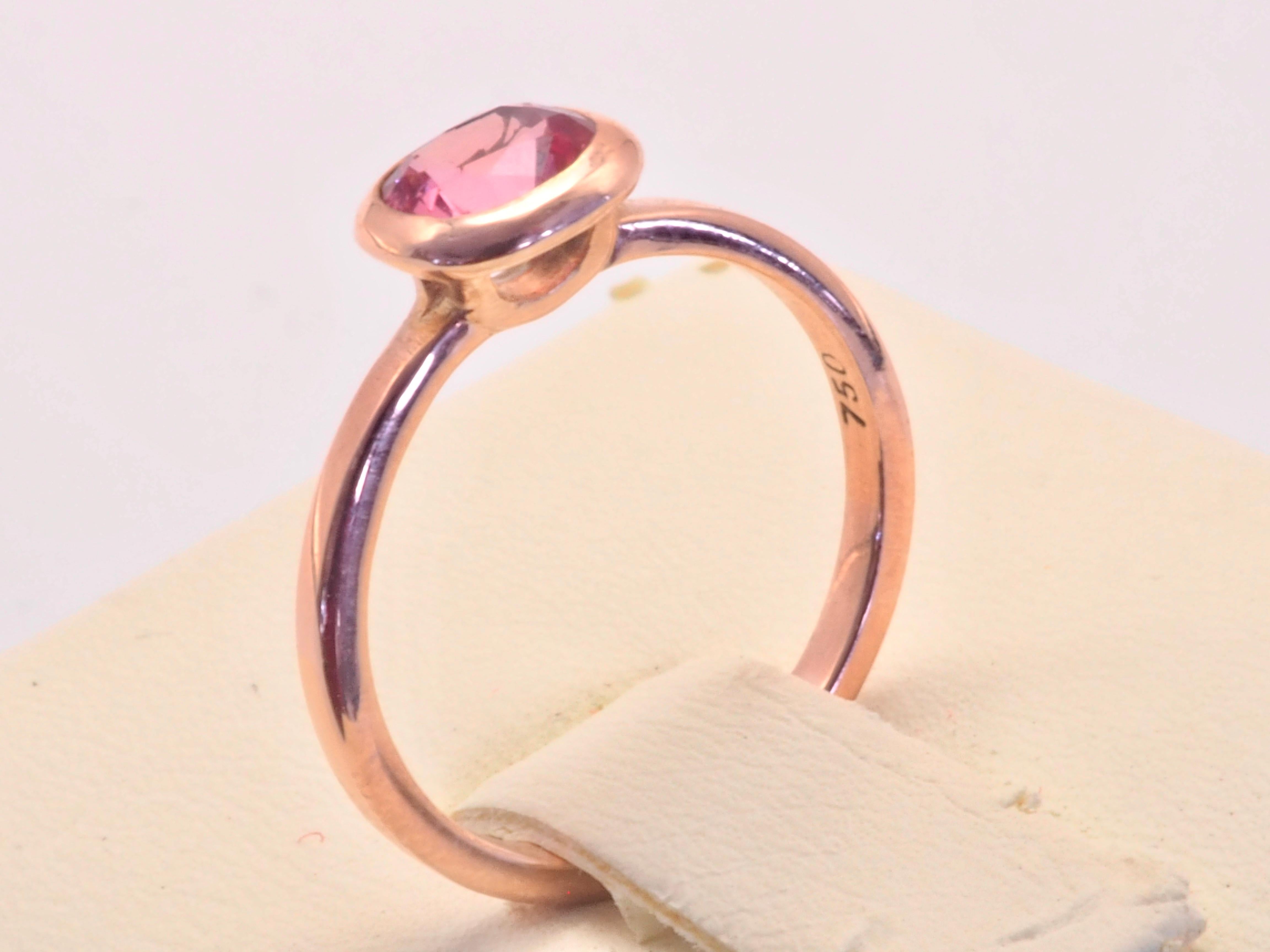 18K Rose Gold Mahenge Pink Spinel In Sleek Bezel Set Solitaire Ring For Sale 1