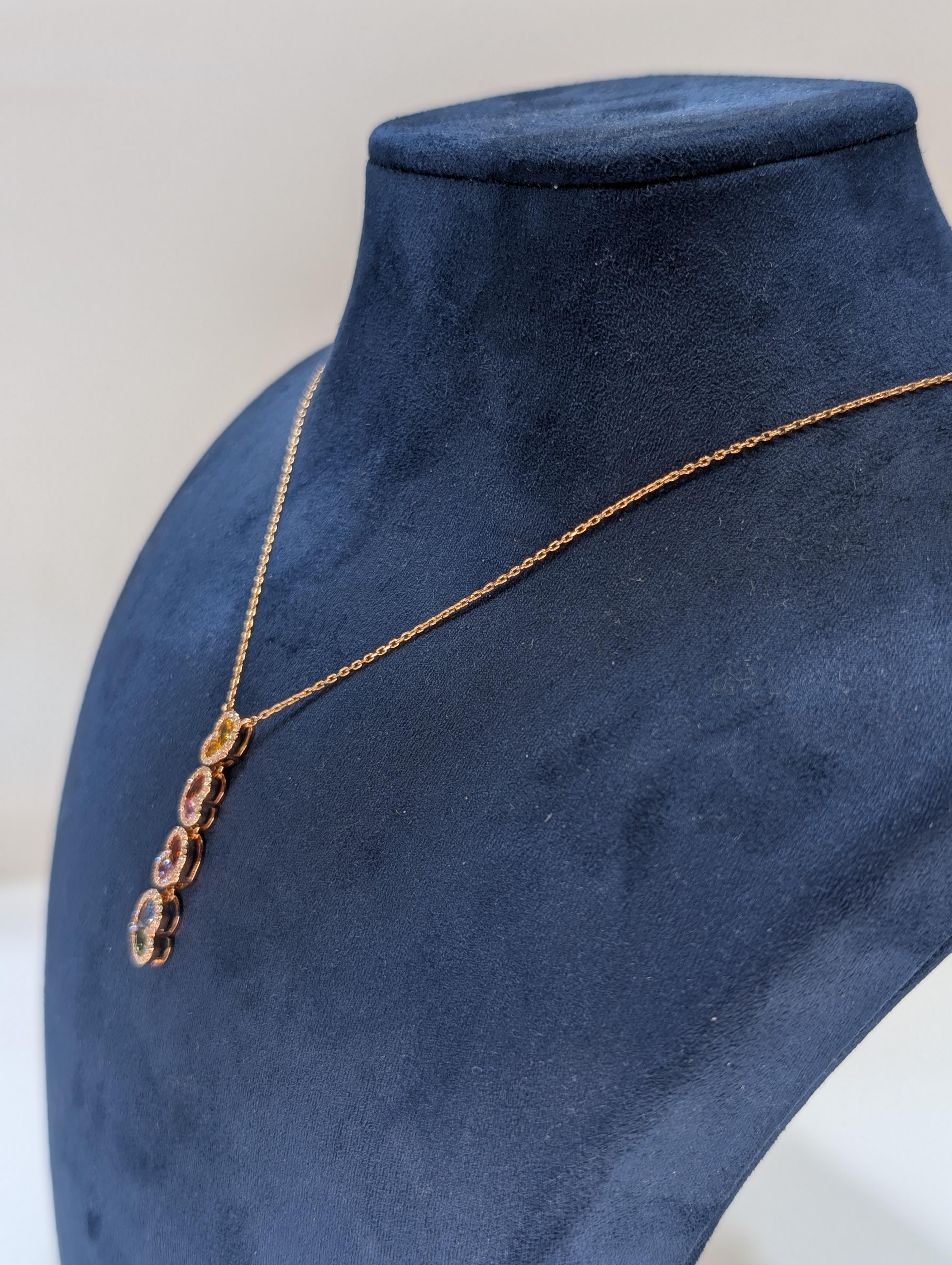 Ciondolo a goccia in oro rosa 18K con zaffiro multicolore e diamanti In condizioni Nuovo in vendita a New York, US