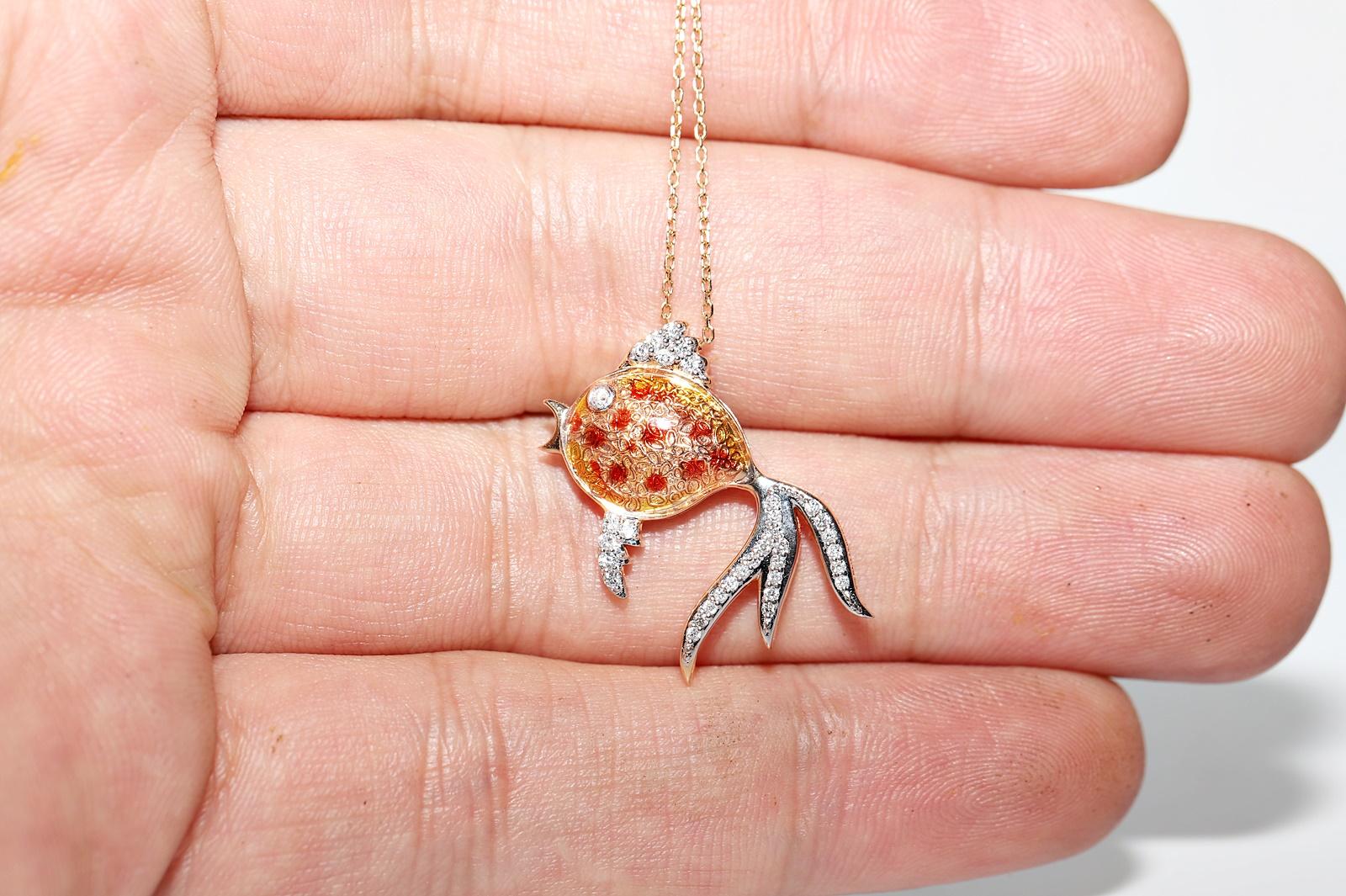 18k Rose Gold Natural Diamond And Enamel Decorated Fish Pendant  Necklace For Sale 1
