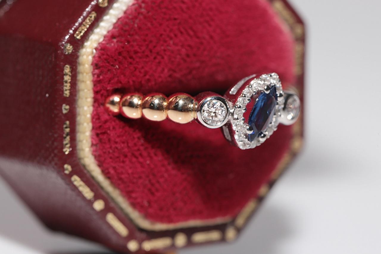 Moderne Bague décorée en or rose 18 carats avec diamants naturels et saphirs en vente