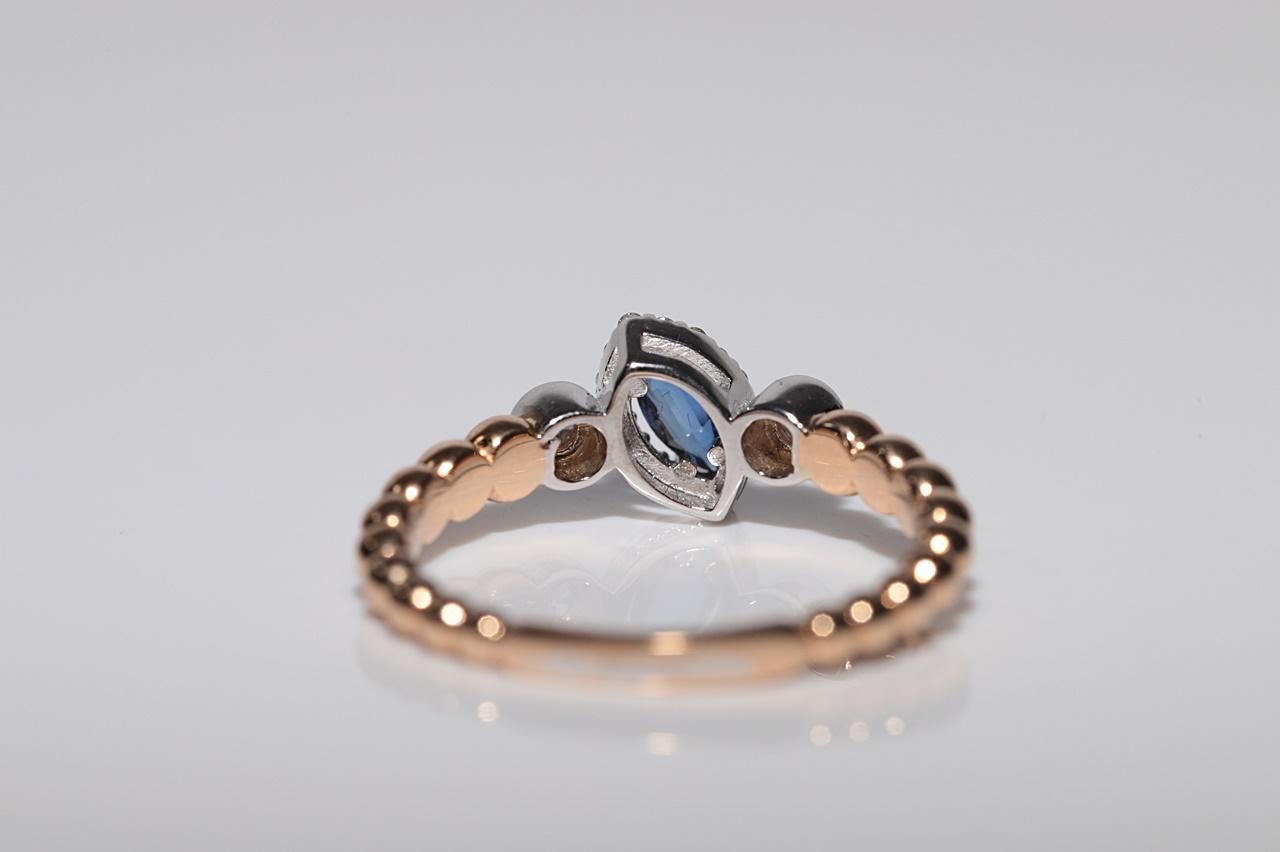 Bague décorée en or rose 18 carats avec diamants naturels et saphirs en vente 2