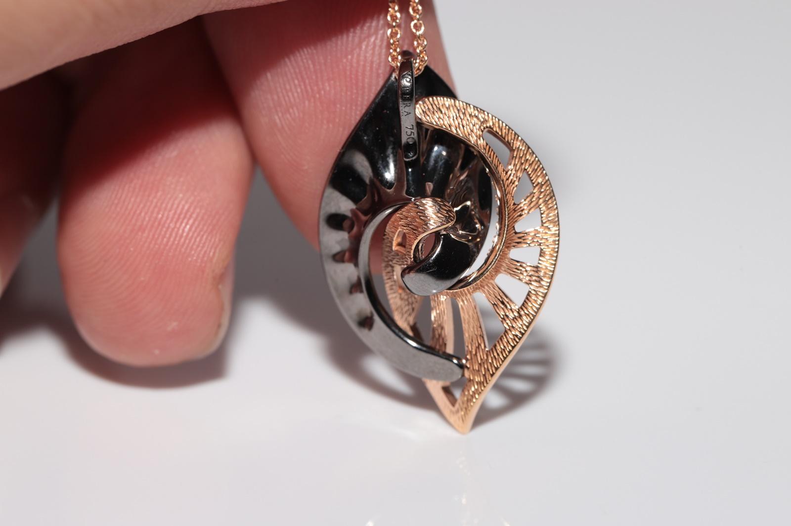 Collana con ciondolo a forma di foglia decorata con diamanti naturali in oro rosa 18k in vendita 1