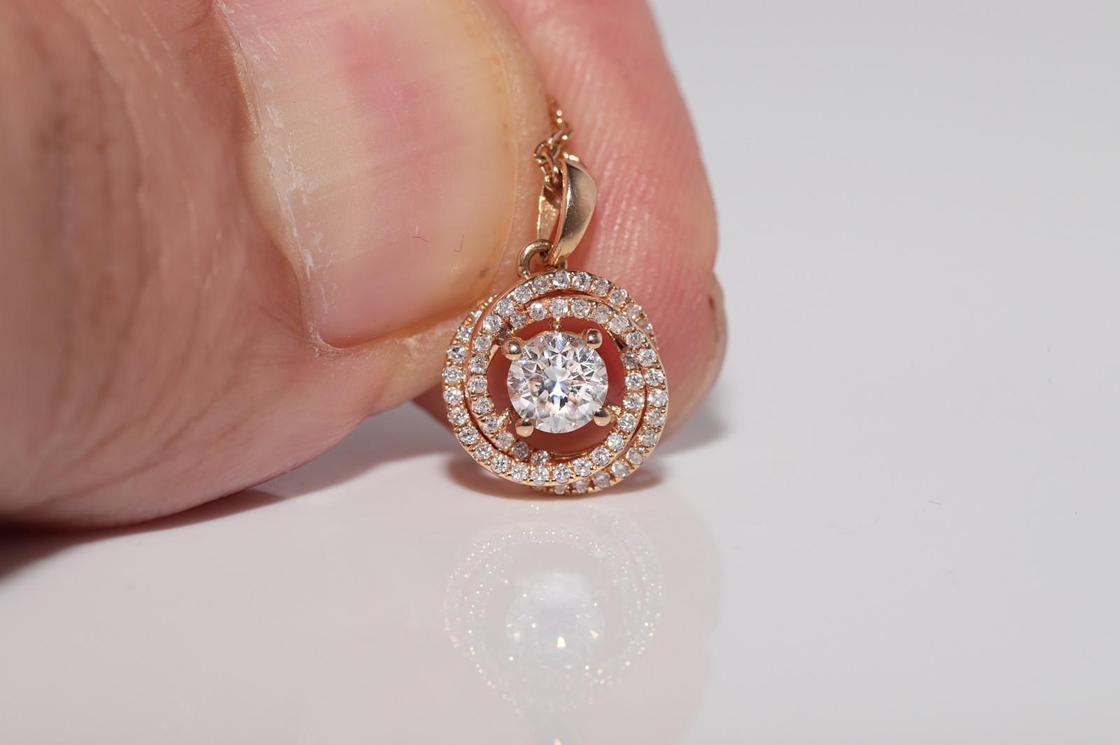 Collier pendentif décoré de diamants naturels en or rose 18 carats en vente 4