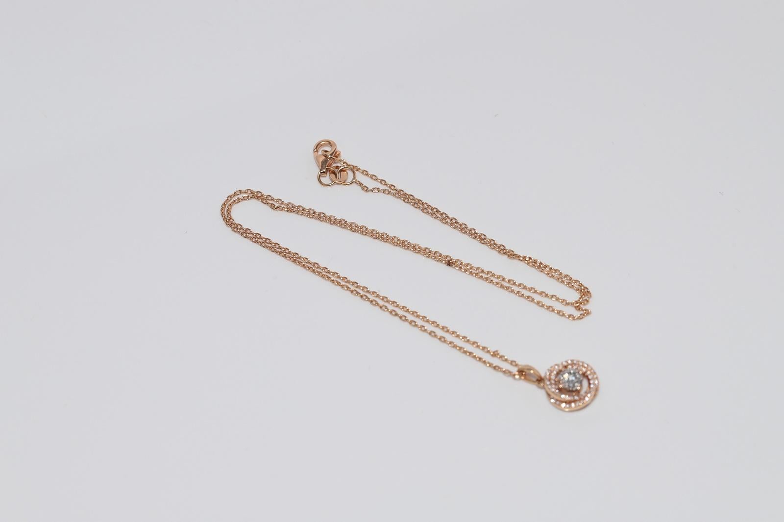 Collier pendentif décoré de diamants naturels en or rose 18 carats en vente 8