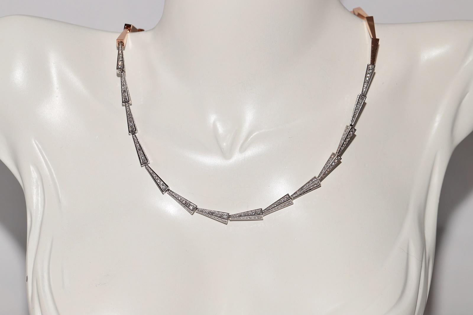 Modern 18k Rose Gold Natural Diamond Decorated Pretty Necklace For Sale
