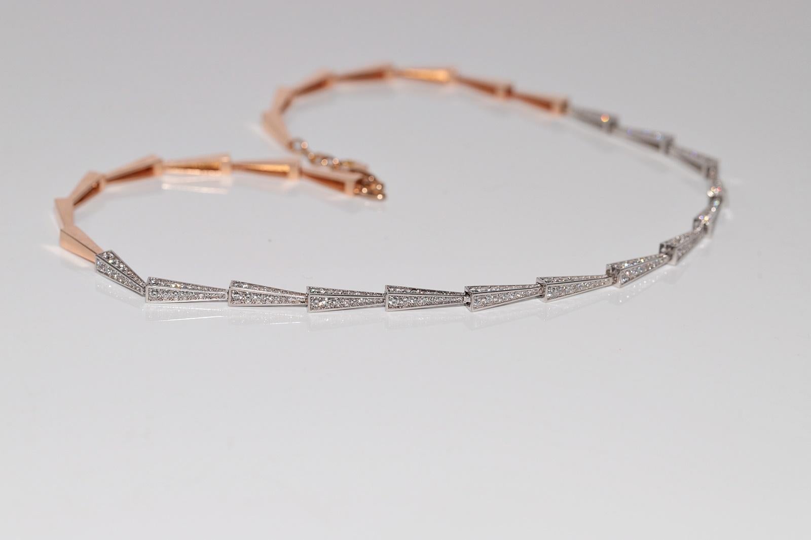 18k Rose Gold Natural Diamond Decorated Pretty Necklace For Sale 1