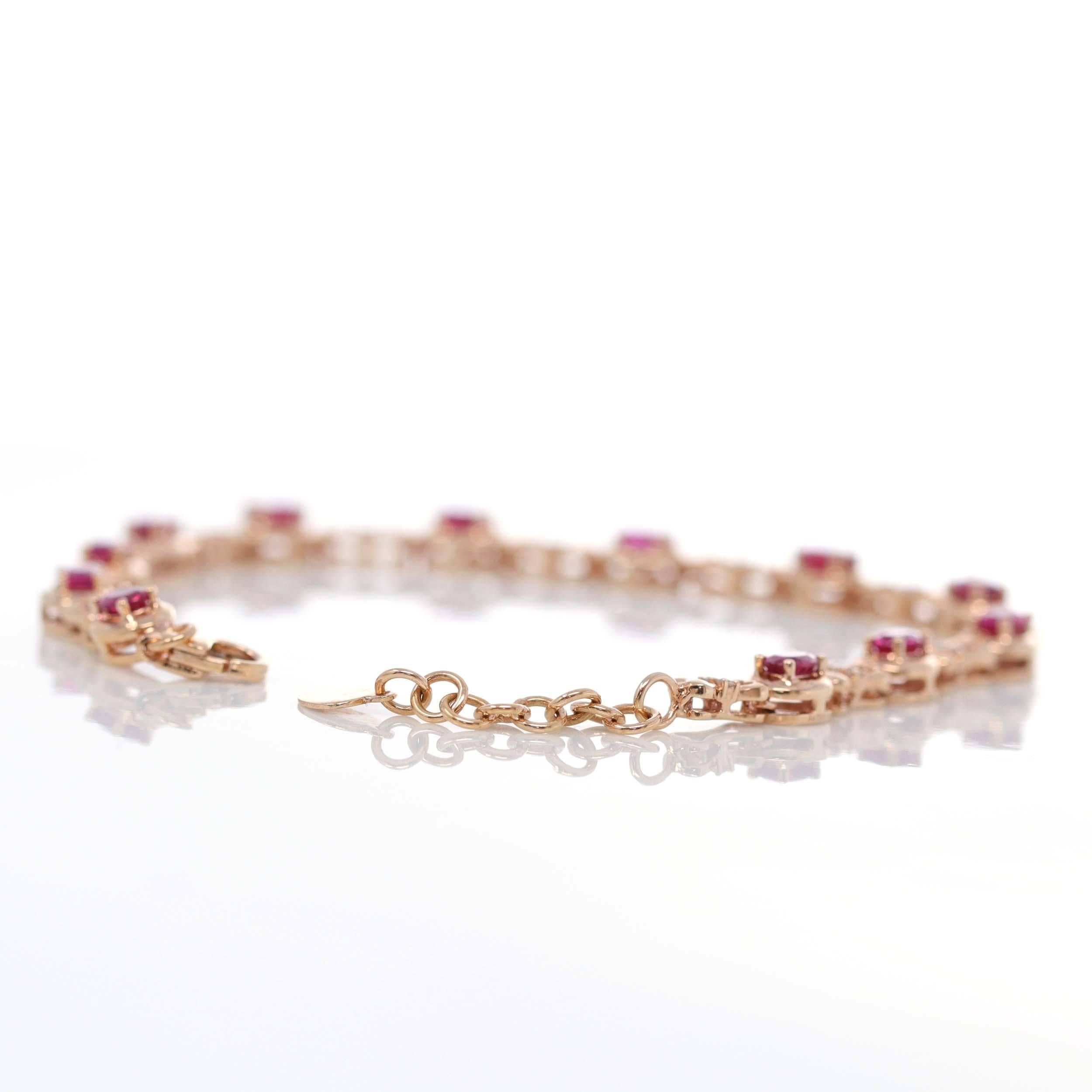 Artiste Bracelet à charnières en or rose 18 carats avec rubis naturel et diamants en vente