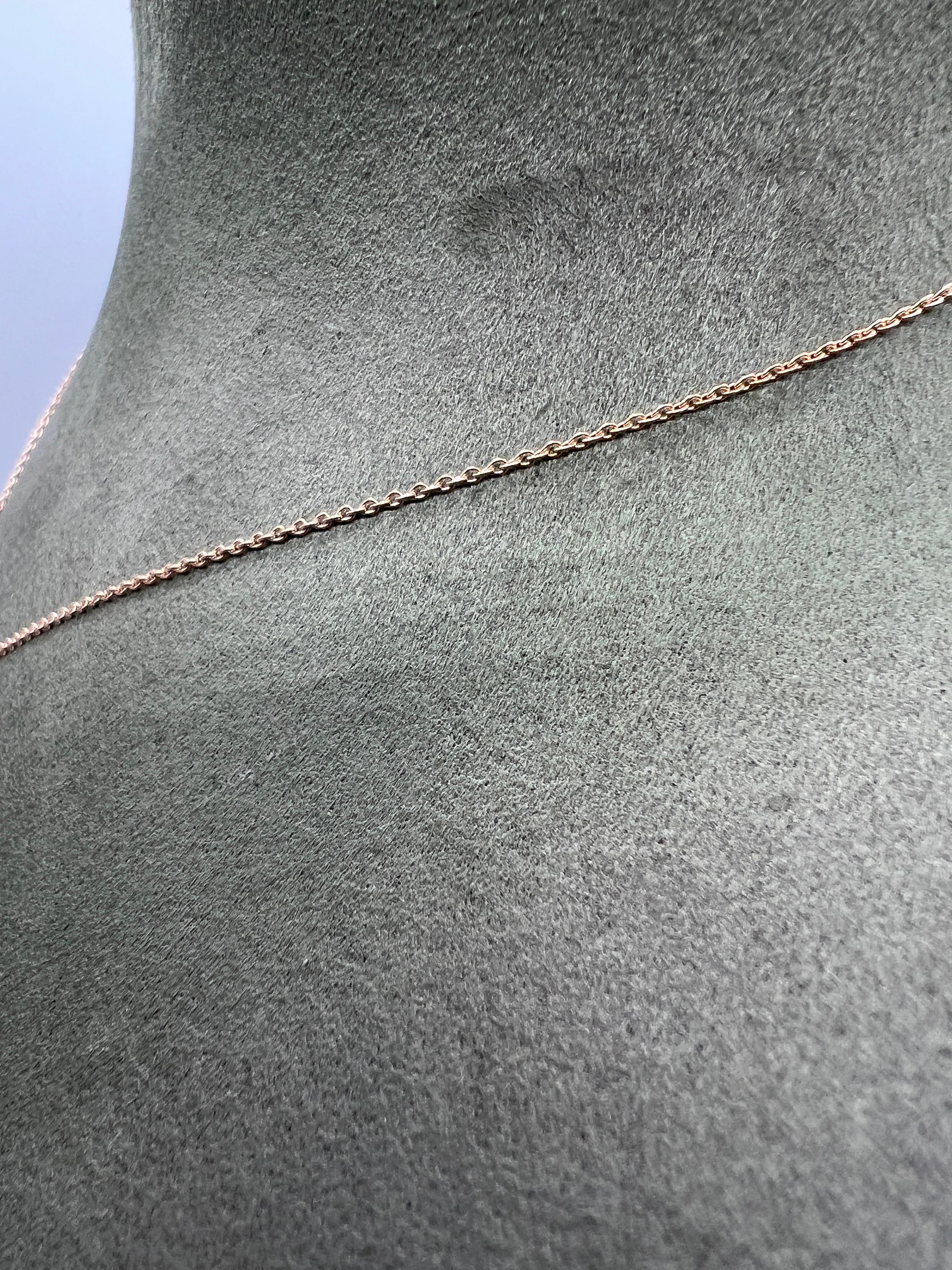 18K Rose Gold Necklace with Rose Quartz and Diamond For Sale 2