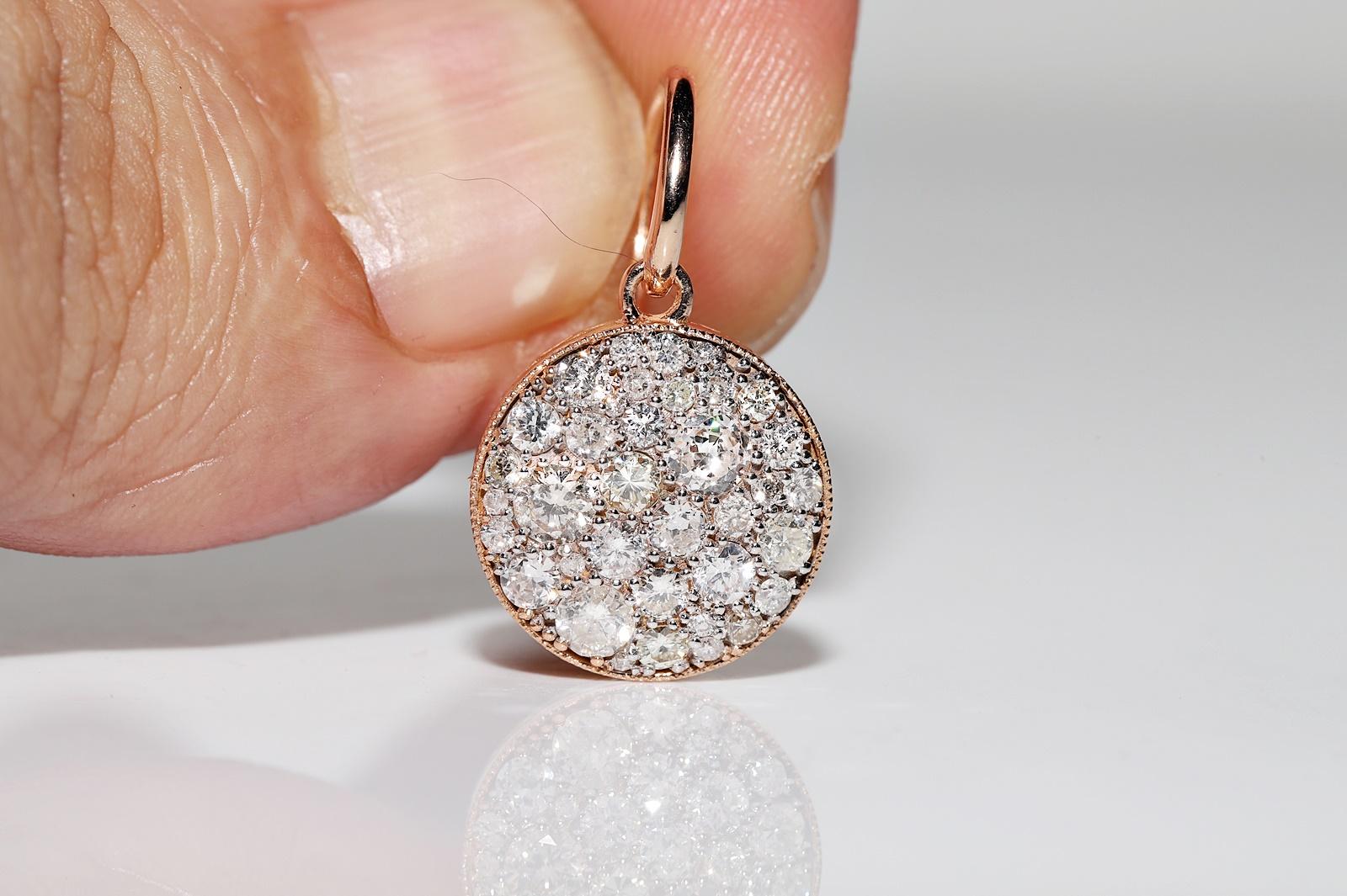 18k Rose Gold New Made Natural  Diamond Decorated Pretty Earring For Sale 3