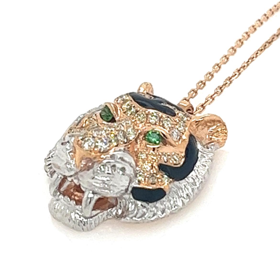 Taglio rotondo Collana Tigre in oro rosa 18K con onice e rubino e diamanti in vendita