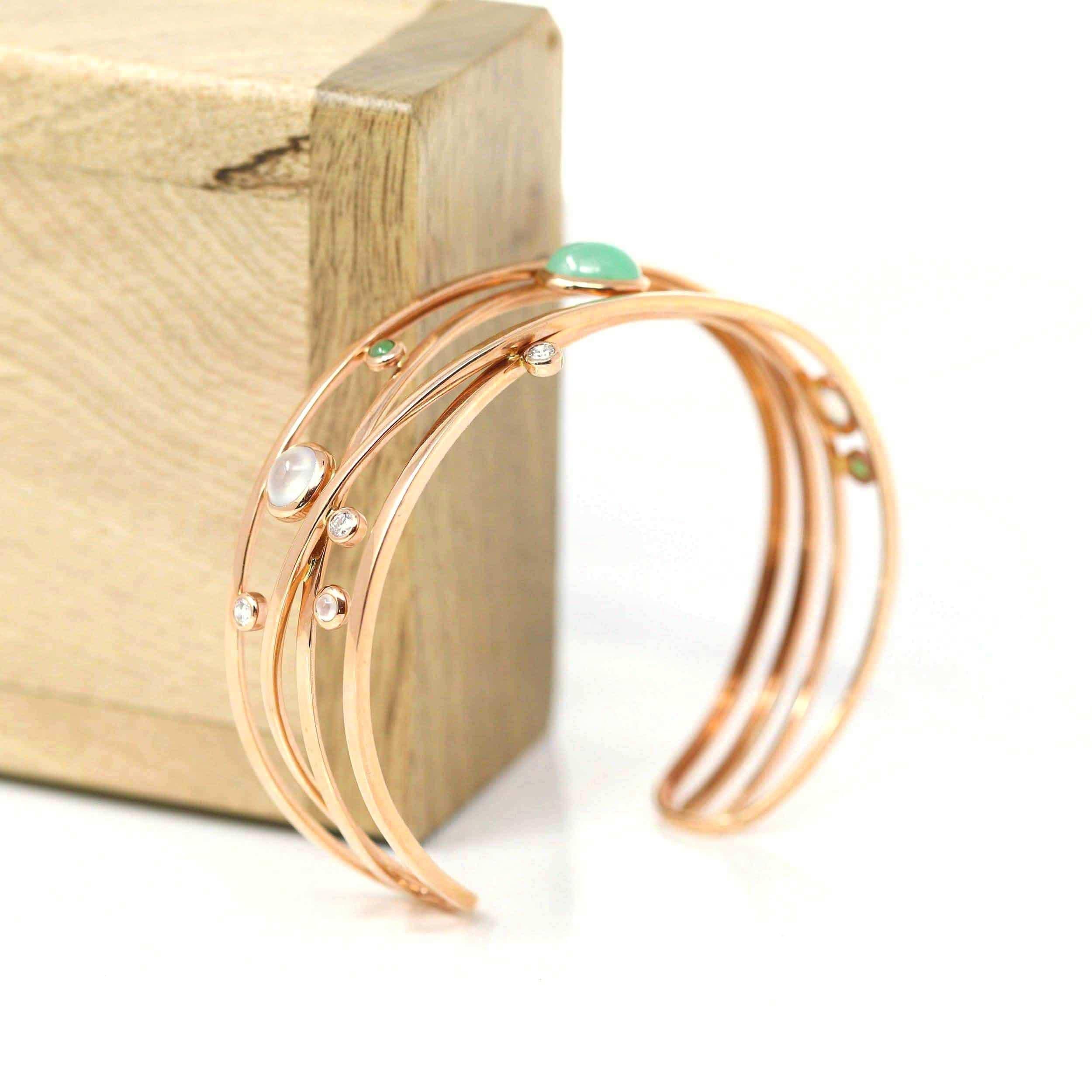 18k Rose Gold Oval Bracelet Bangle with Jade & Diamonds In New Condition For Sale In Portland, OR