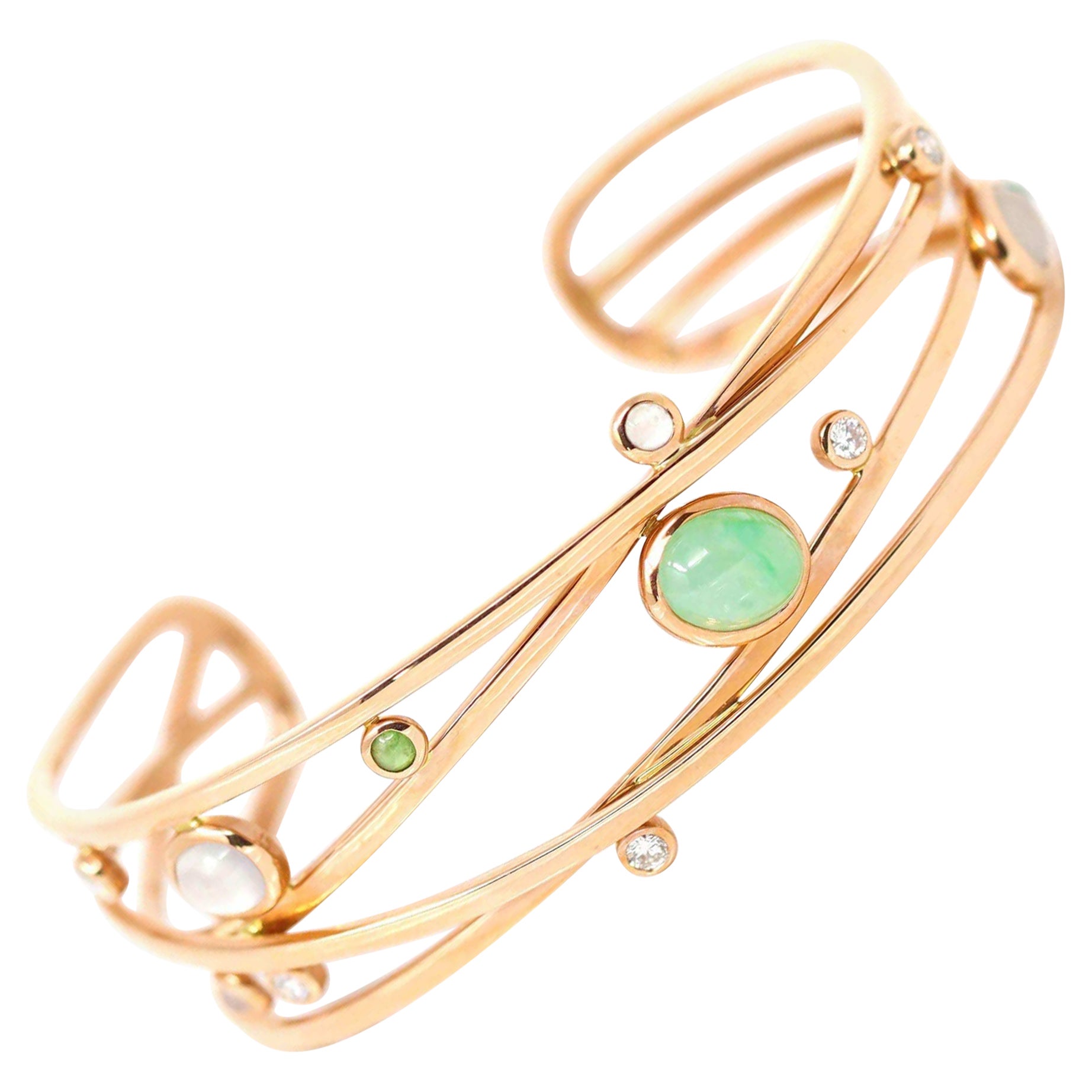 Bracelet jonc ovale en or rose 18 carats avec jade et diamants
