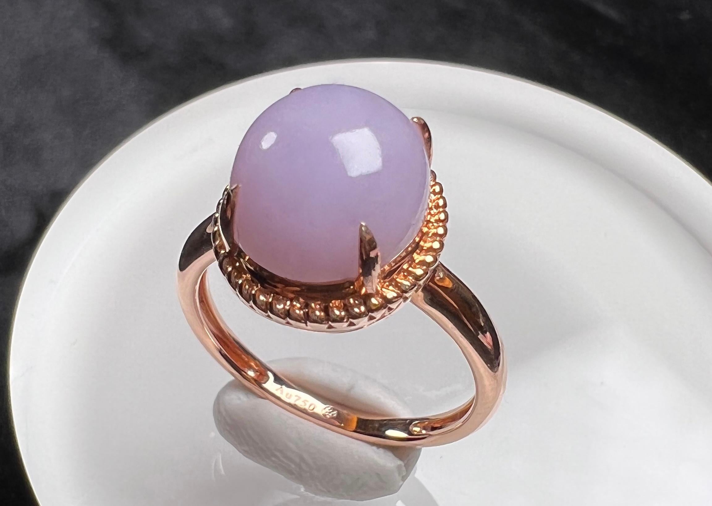 Women's or Men's 18K Rose Gold Oval Lavender Jadeite Ring Engagement Ring For Sale