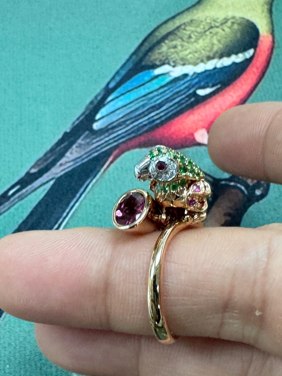 18K Rose Gold Parrot Ring with Green Garnet For Sale 2