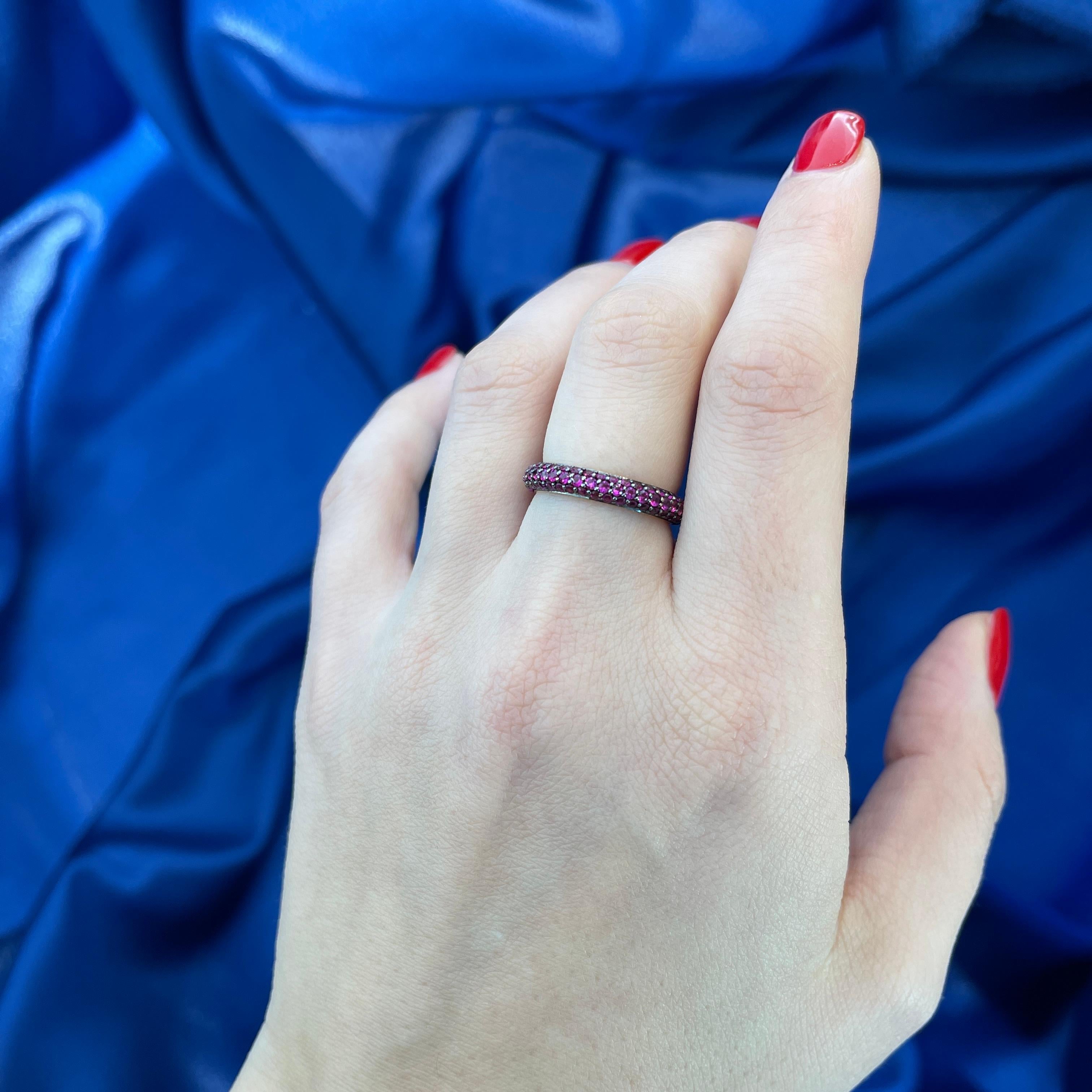 18K Rose Gold Pavé Ruby Band In New Condition For Sale In Bergamo, BG