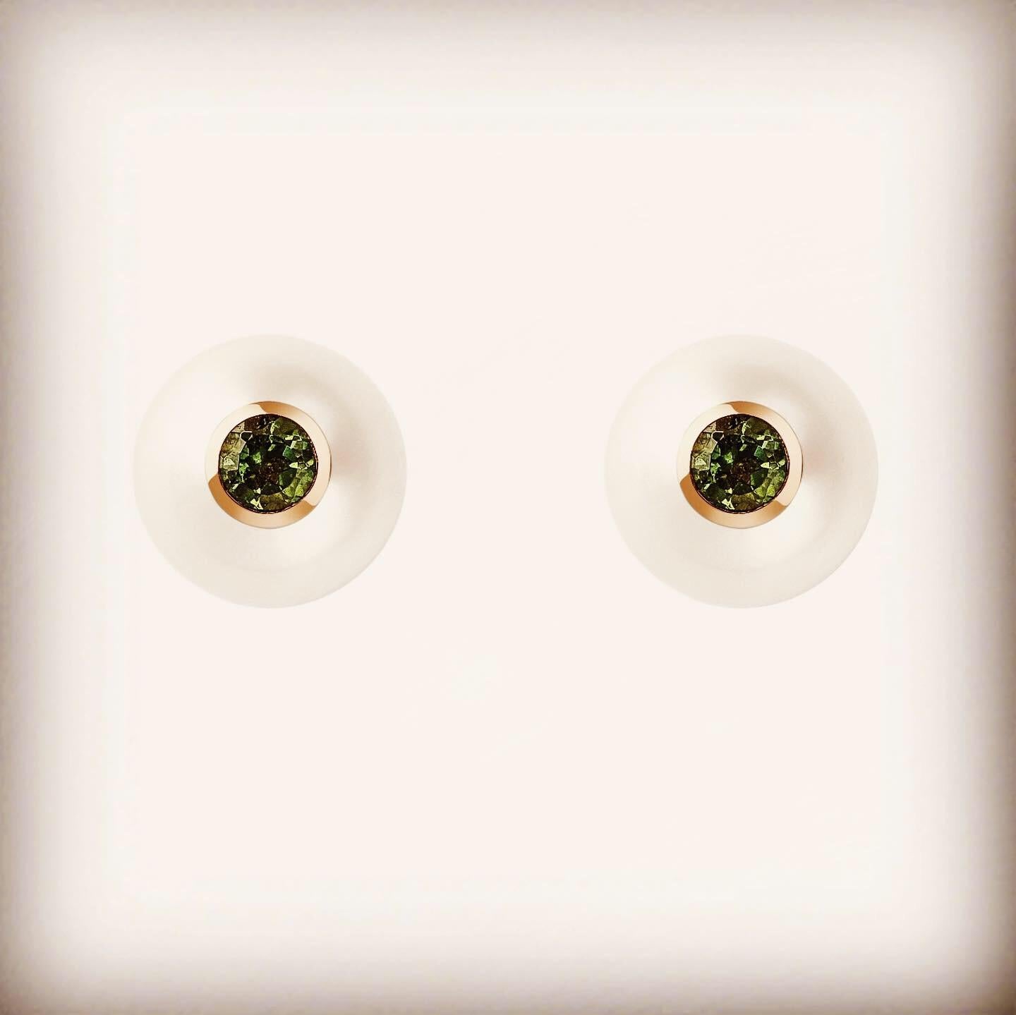 Modern 18 Karat Rose Gold, Pearls and Green Tourmalines Earrings