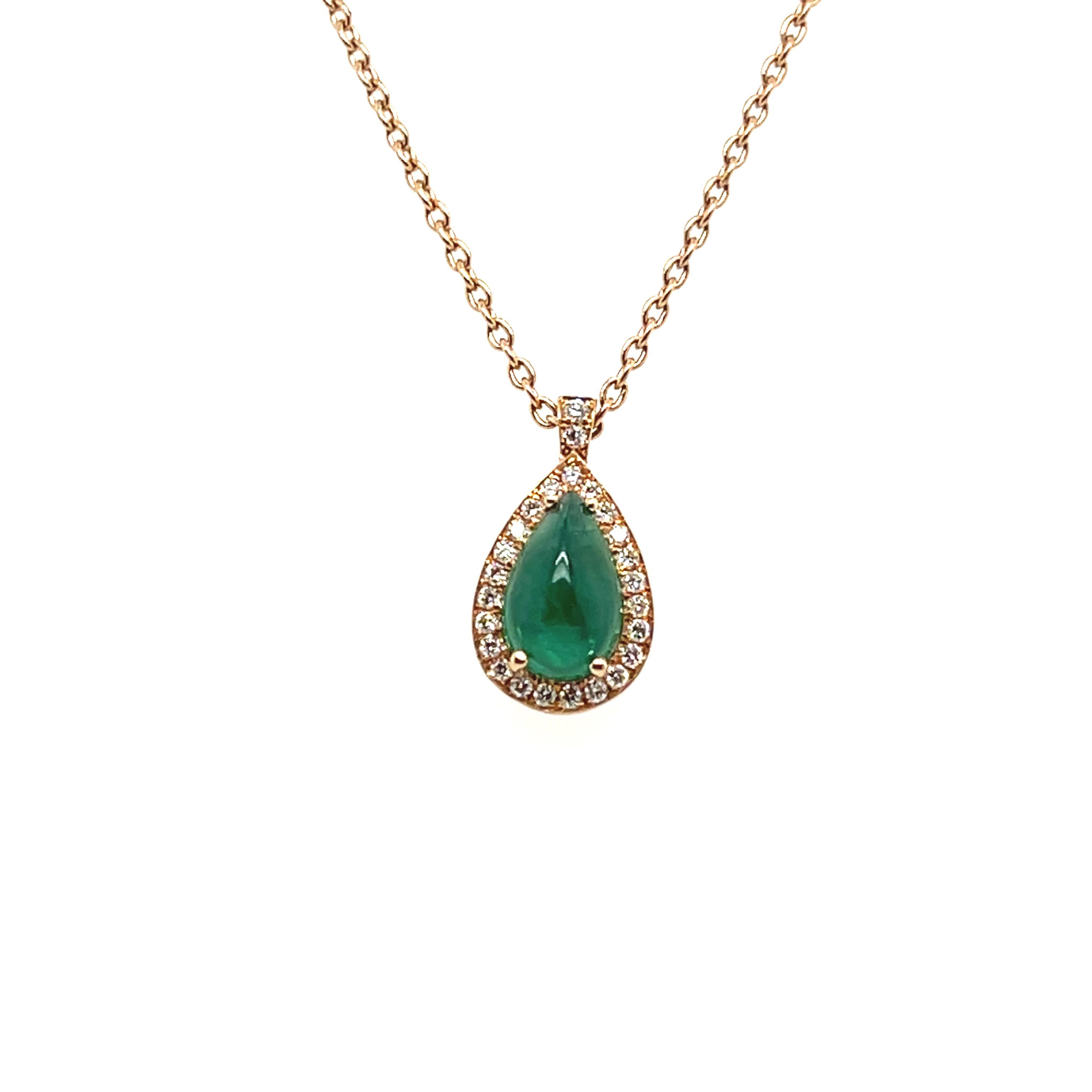 18k Rose Gold Pendant with Cabochon Emerald and Diamonds In New Condition For Sale In Vannes, FR