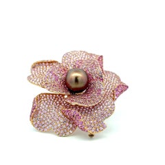 18K Rose Gold Pin Brosche mit 29 Karat rundem Saphir und Perle