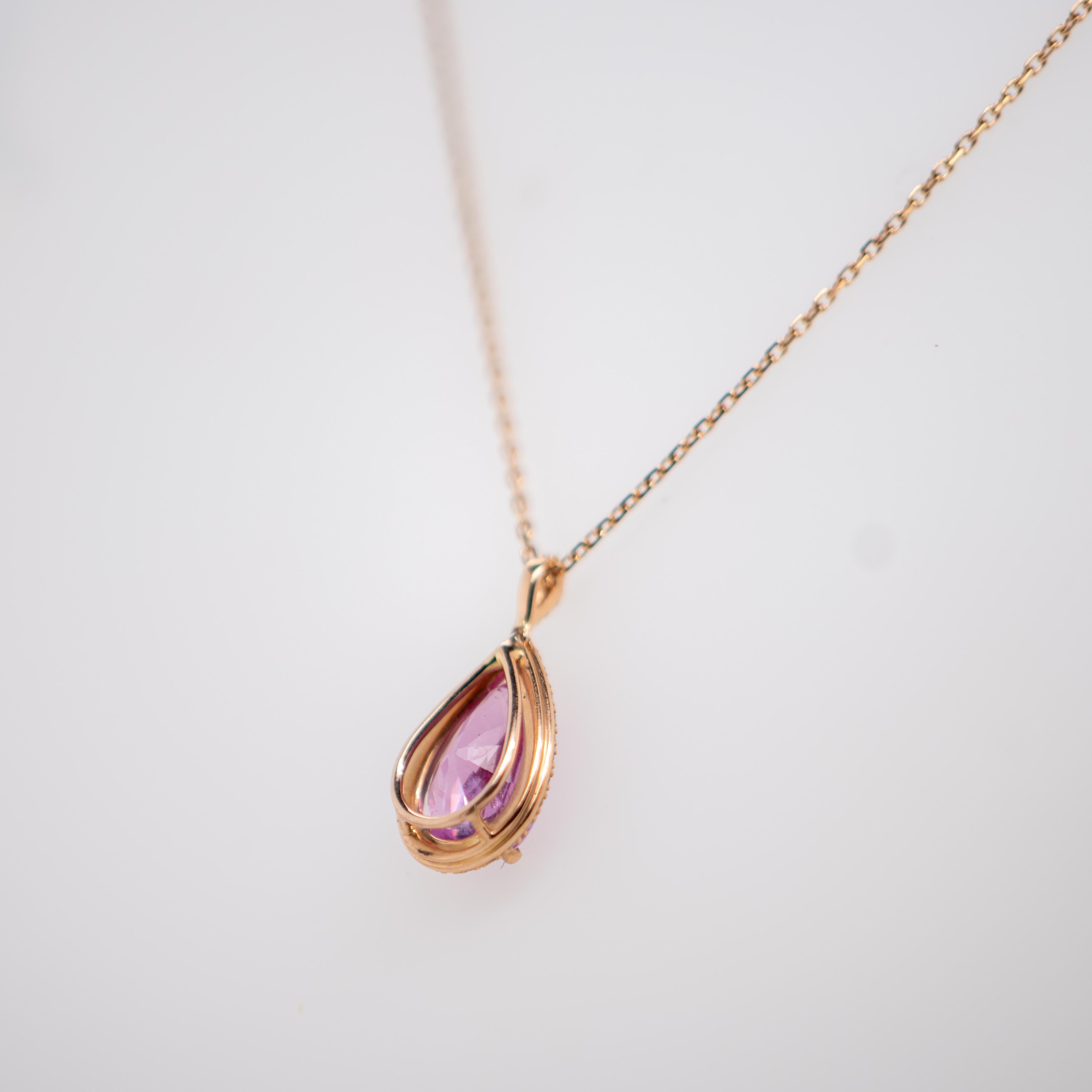 18K Rose Gold, Pink Sapphire, Diamond Pendant In Excellent Condition For Sale In Vannes, FR