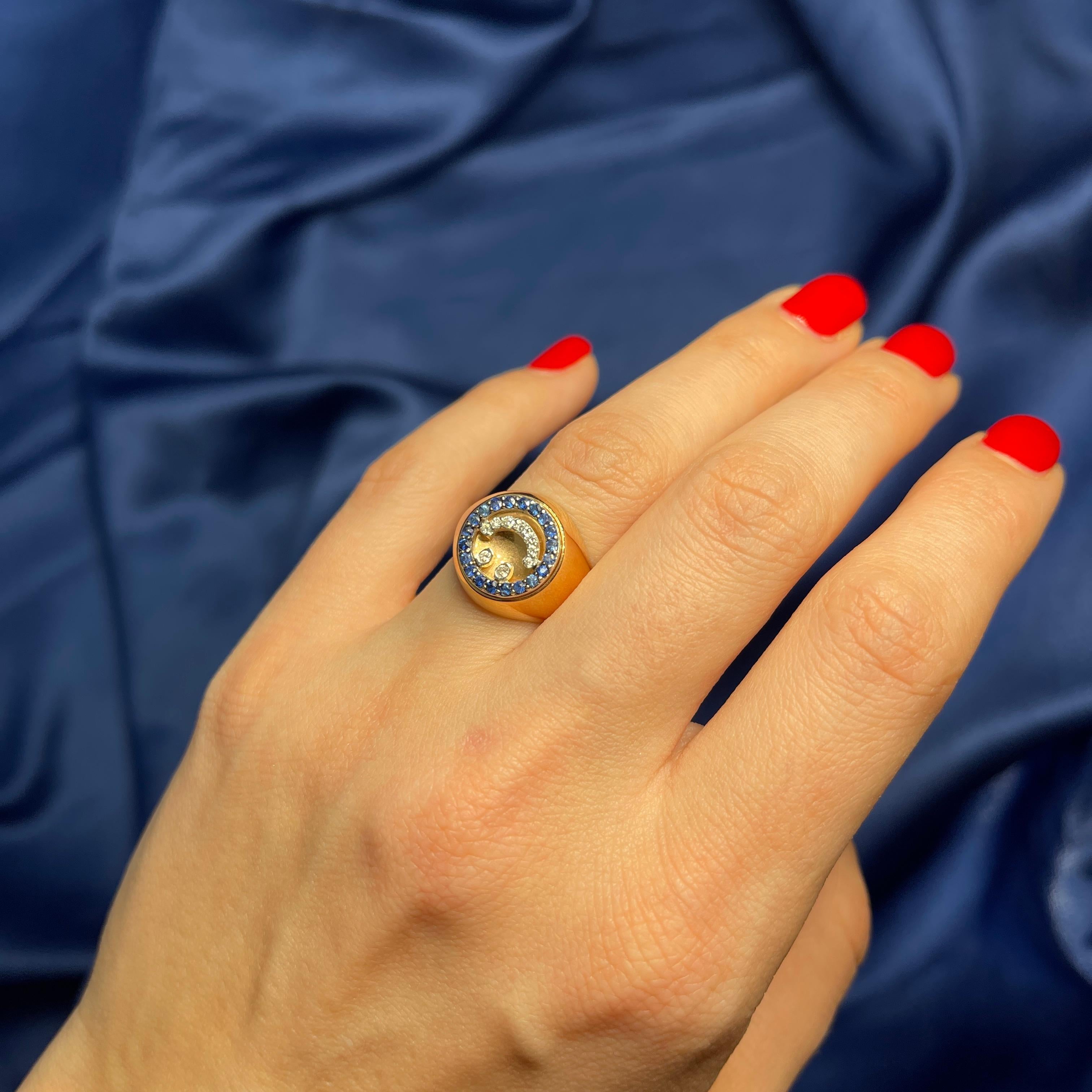 18K Rose Gold Pinky Ring with Diamond and Sapphire Smile Motif For Sale 3