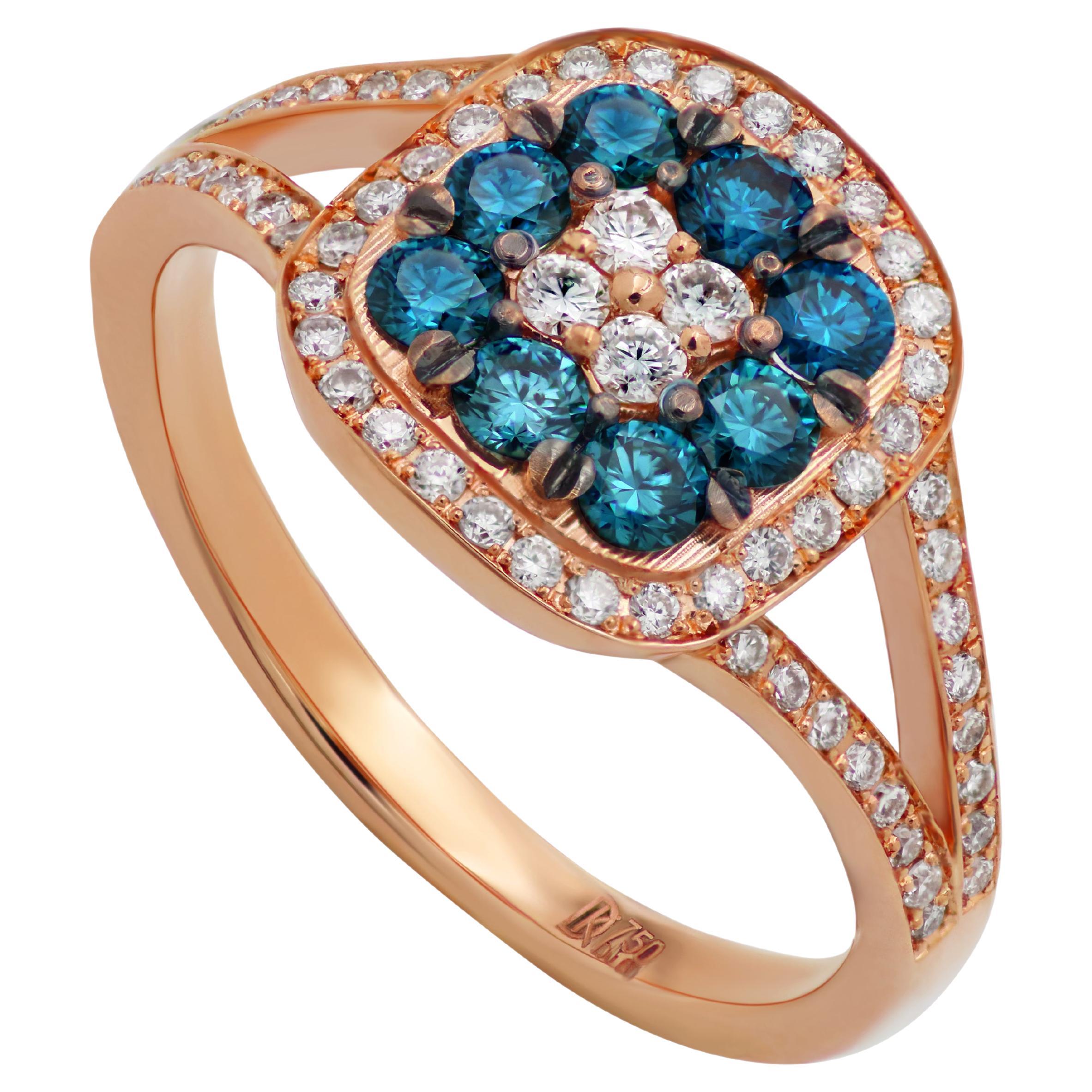 Bague en or rose 18 carats avec diamants bleus et blancs en vente