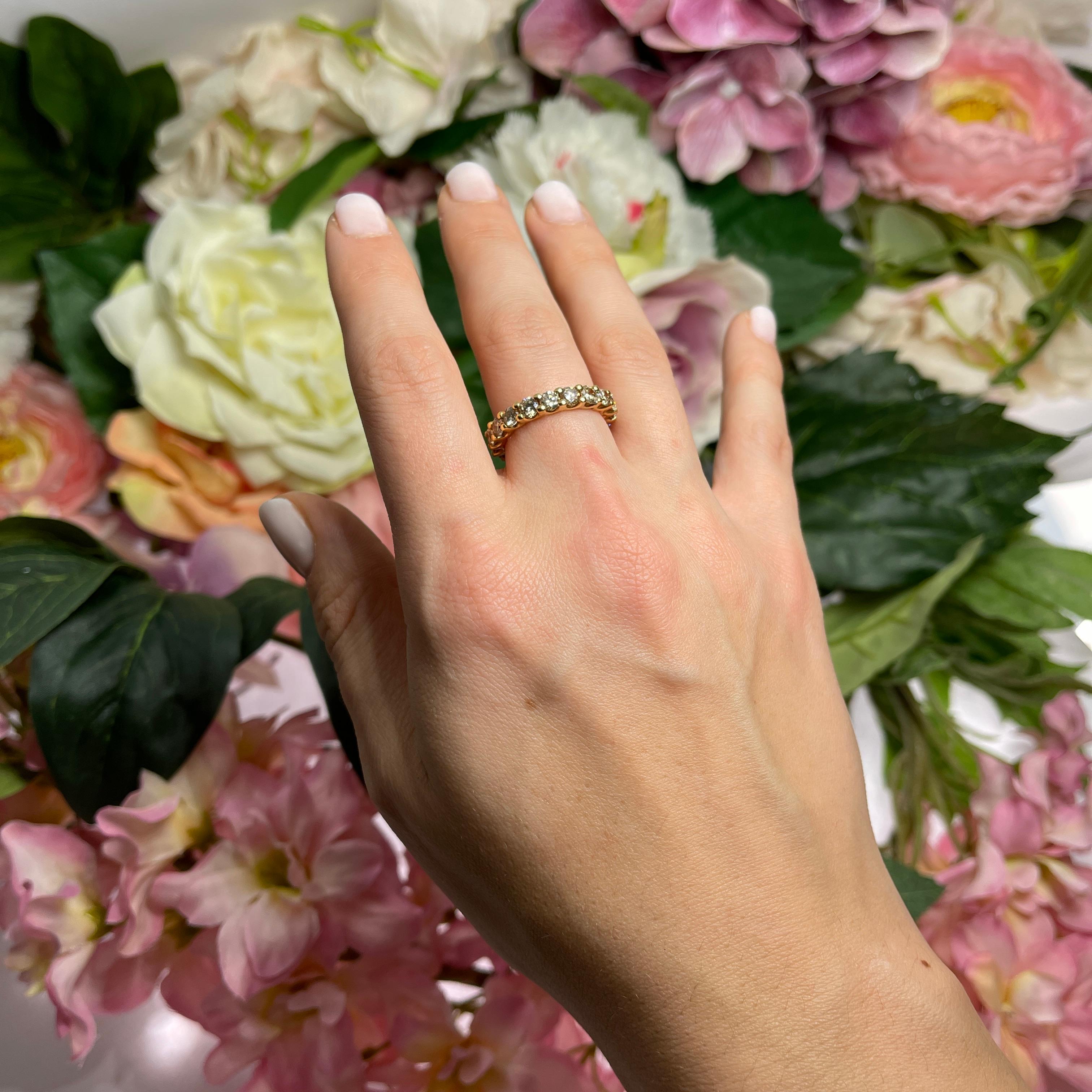 Women's or Men's 18K Rose Gold Ring with Brown Diamonds For Sale