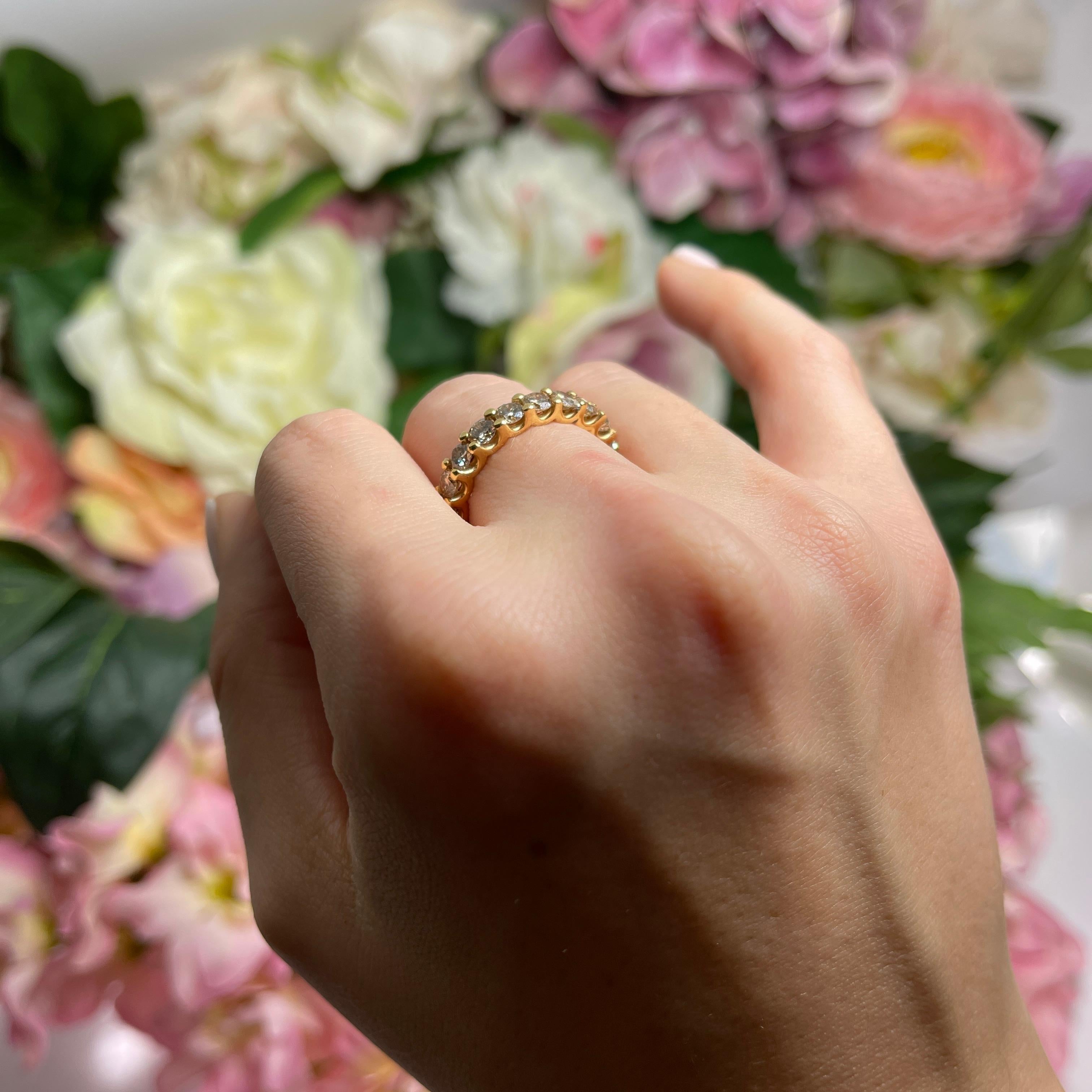 18K Rose Gold Ring with Brown Diamonds For Sale 2