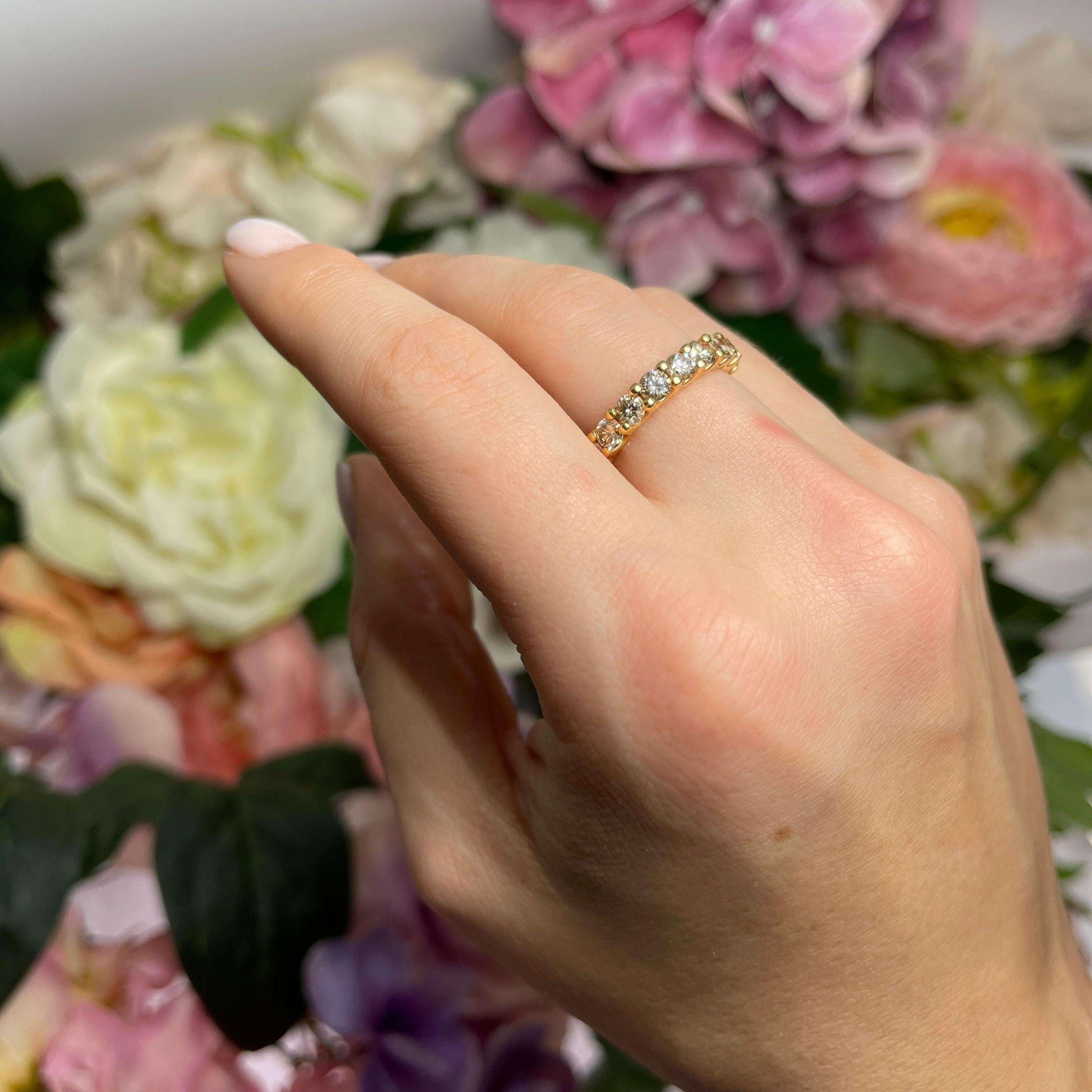 18K Rose Gold Ring with Brown Diamonds For Sale 3