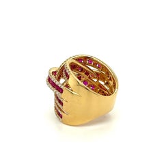 18K Rose Gold Ring with Diamonds and Rubies
