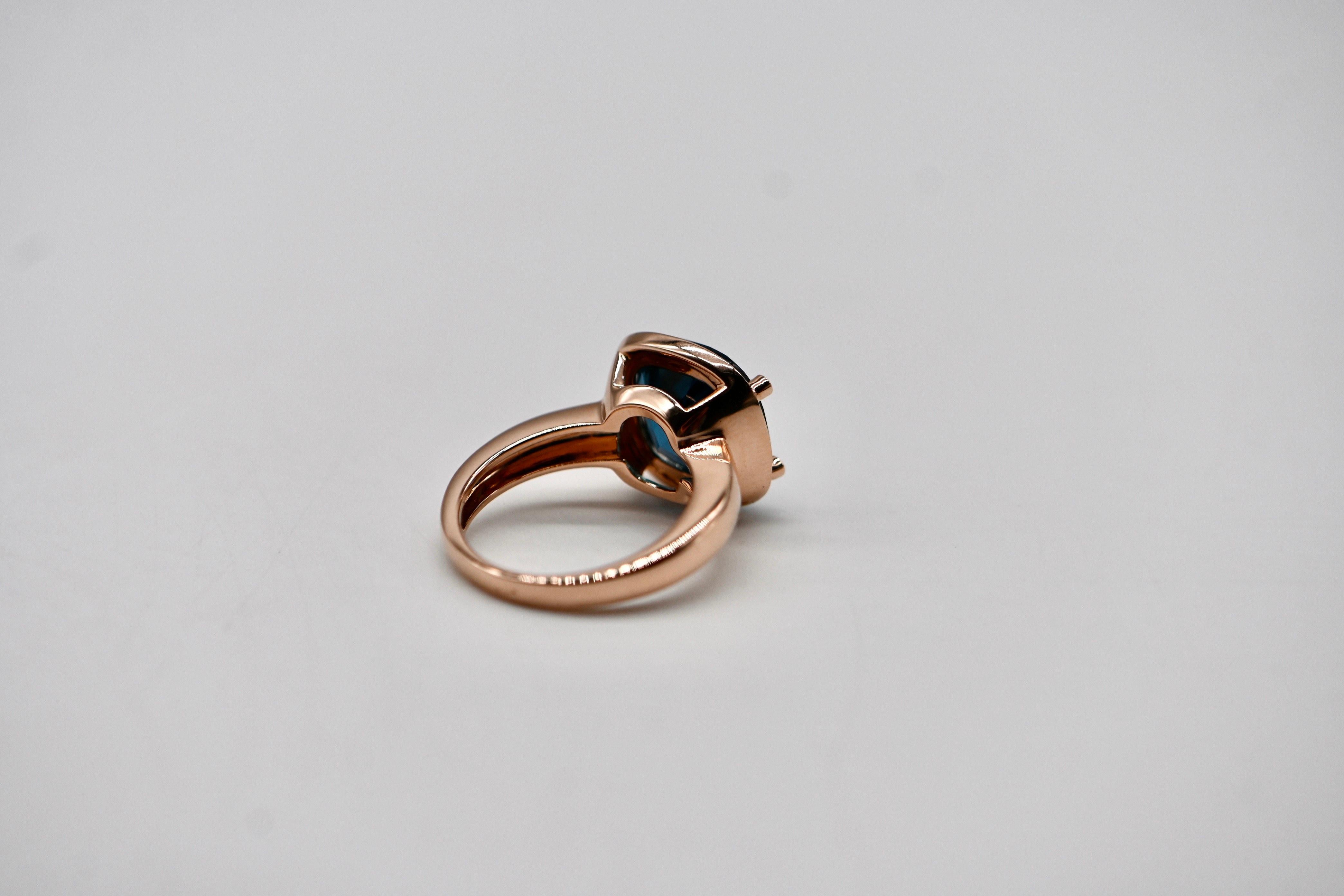 Modern 18K Rose Gold Ring with London Blue Topaz For Sale