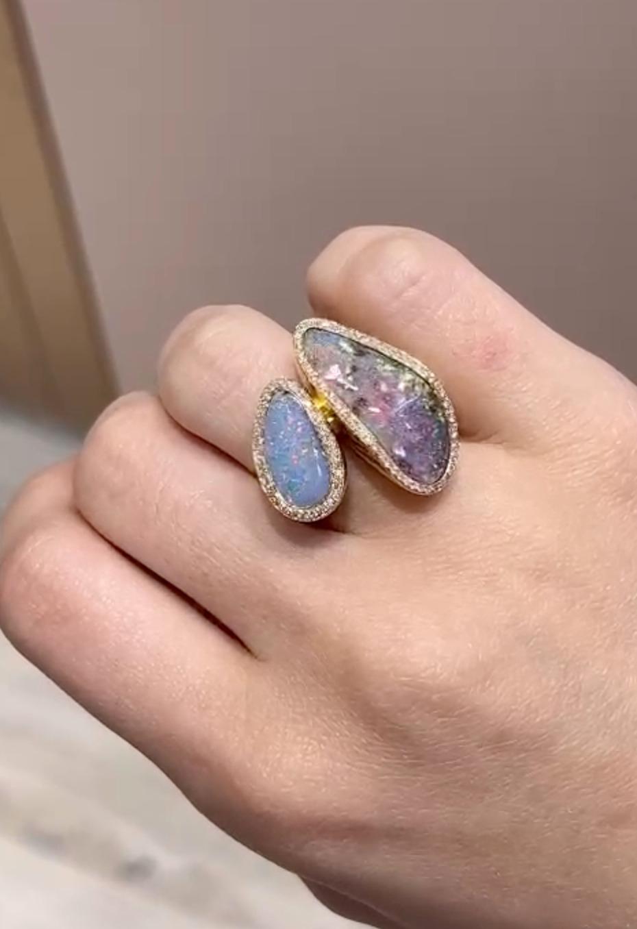 Art Deco 18k Rose Gold Ring with Opal Stone and Round Cut Diamonds For Sale