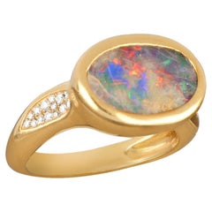 18k Rose Gold Ring with Opal Stone and Round Cut Diamonds