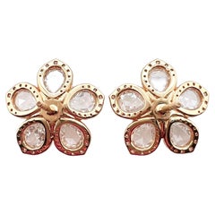 Pendientes de Diamantes con Diseño Floral en Oro Rosa de 18 K