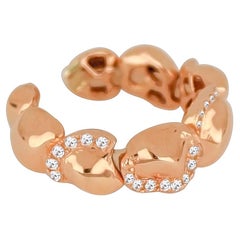 18k Rose Gold Shiny Ring with Round Cut Diamonds