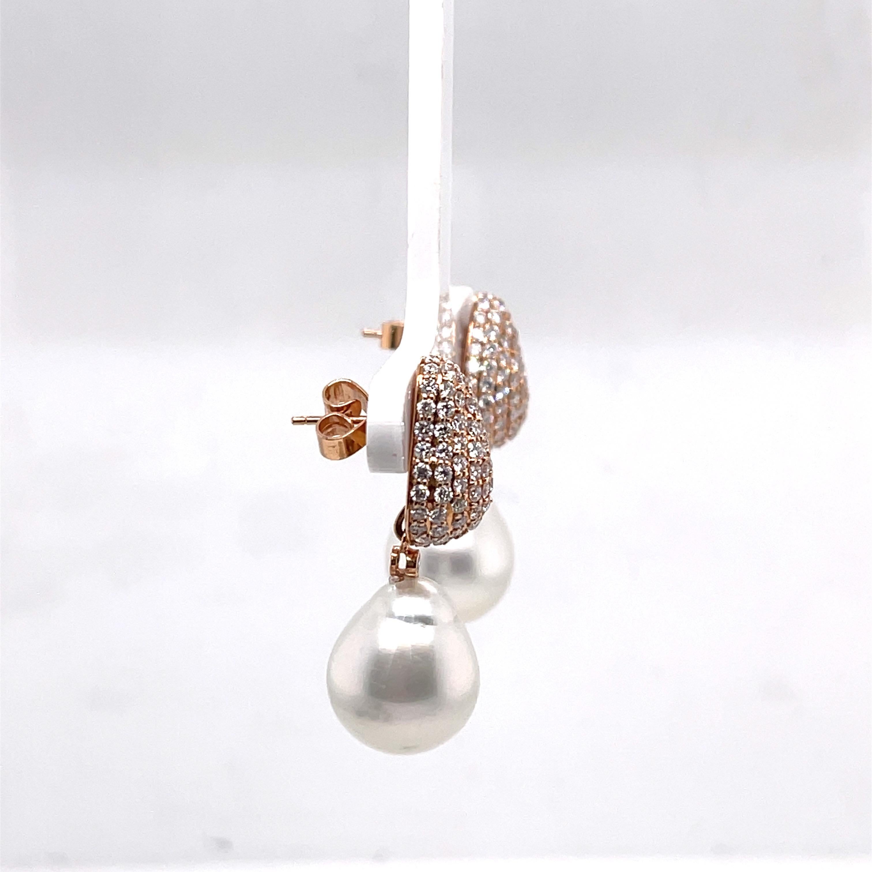 Taille ronde Boucles d'oreilles détachables en goutte ou clous en or rose 18 carats avec perles des mers du Sud en vente