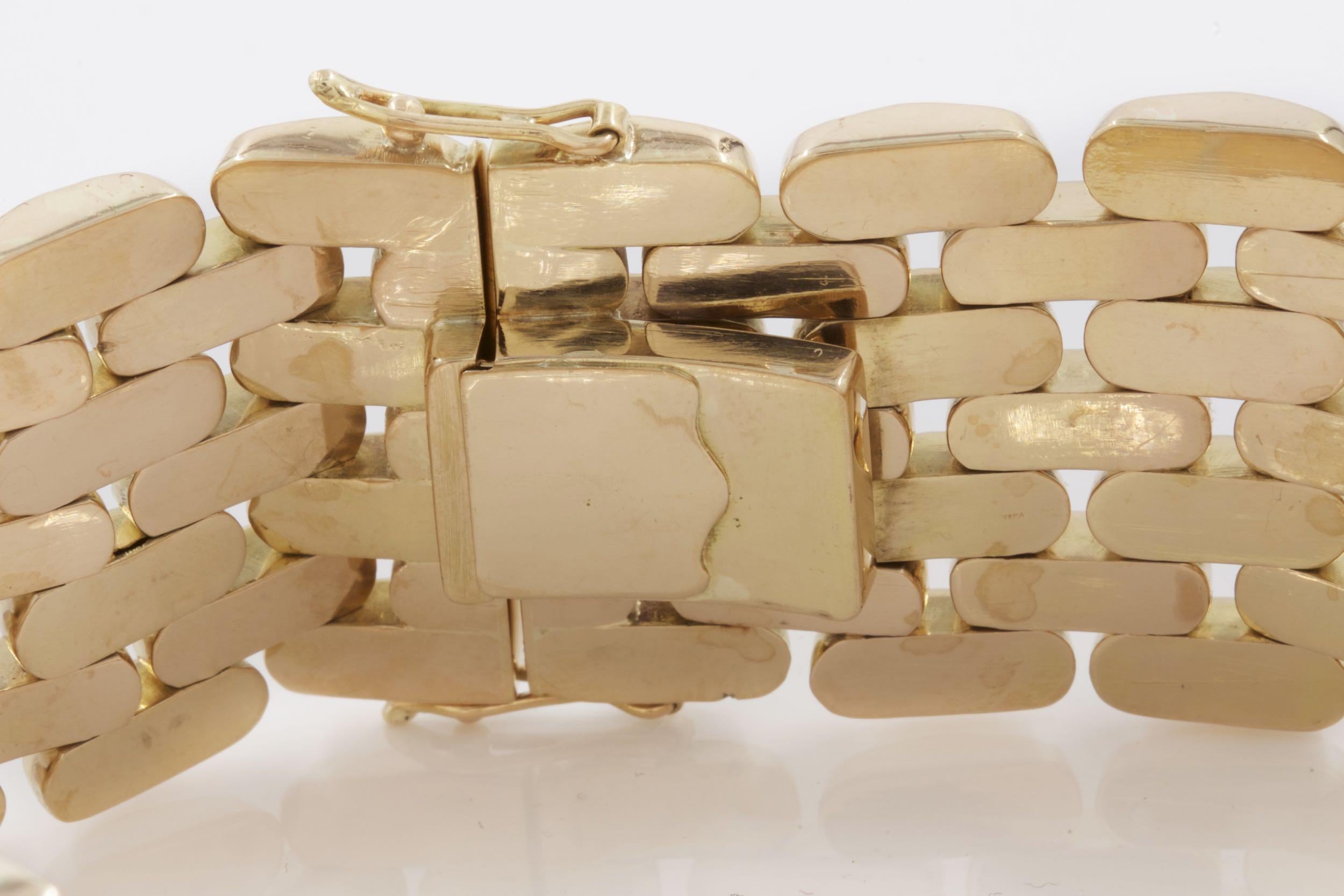 18-Karat Rose Gold Strap Bracelet with Panther-Style Links, 74.3 Grams For Sale 4